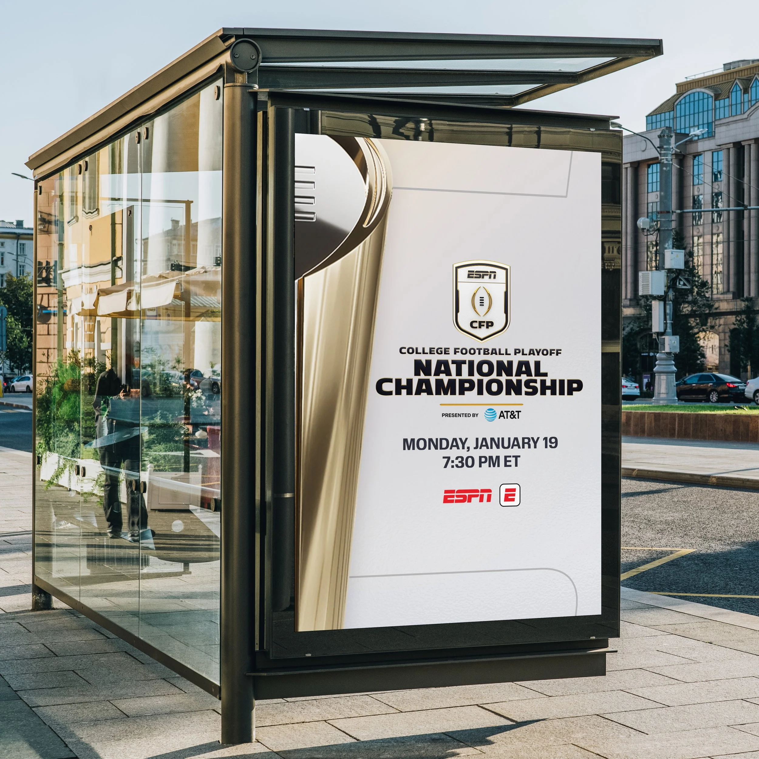 Free-Outdoor-Advertisement-Bus-Shelter-Mockup-PSD-2018.jpg