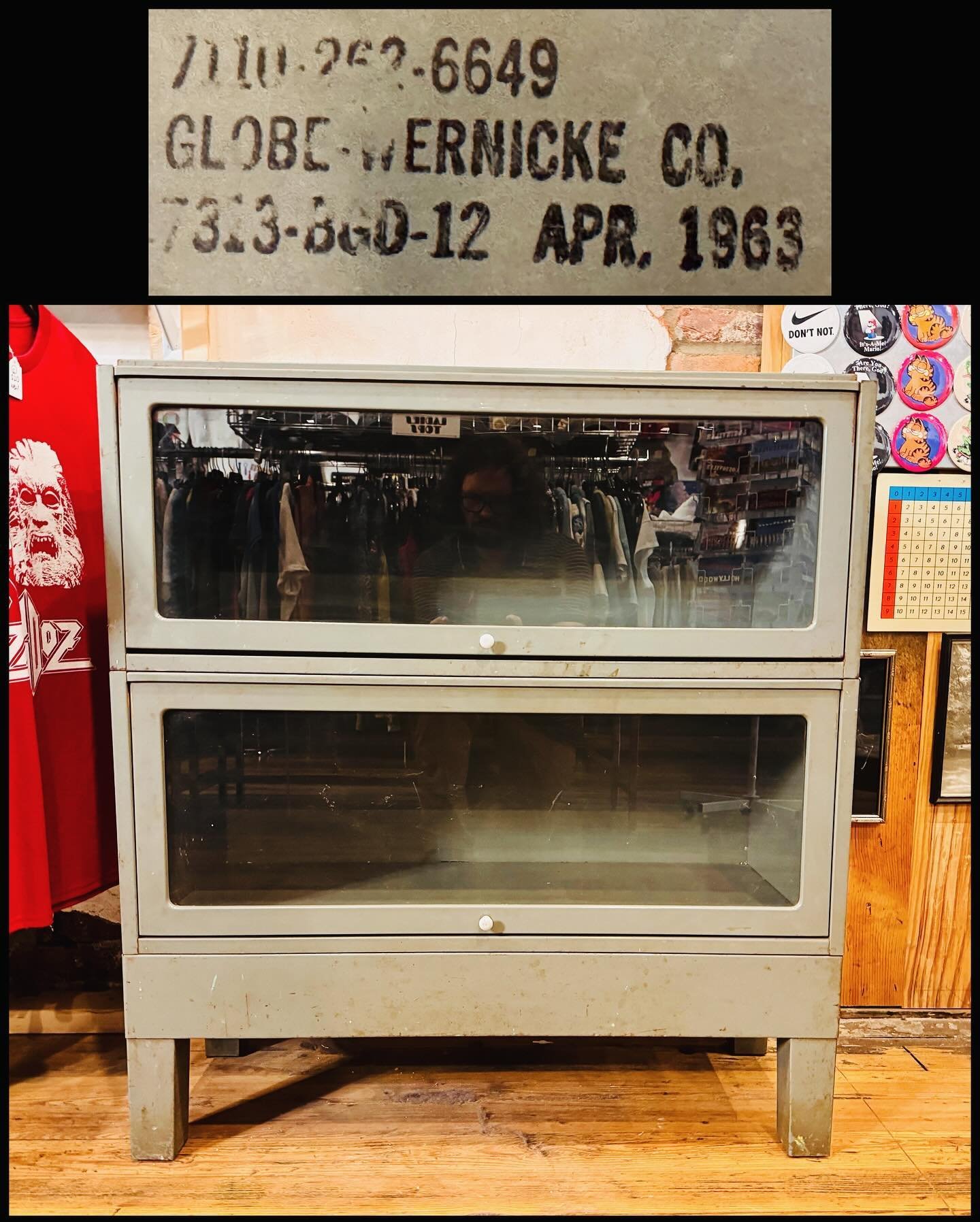 Awesome Globe-Wernicke steel bookcase. Missing the top piece but still perfectly functional. Glass in great shape and hinges work well. Dated 1968. $70 takes it. 
#fatrabbitky #globewernicke #mcm