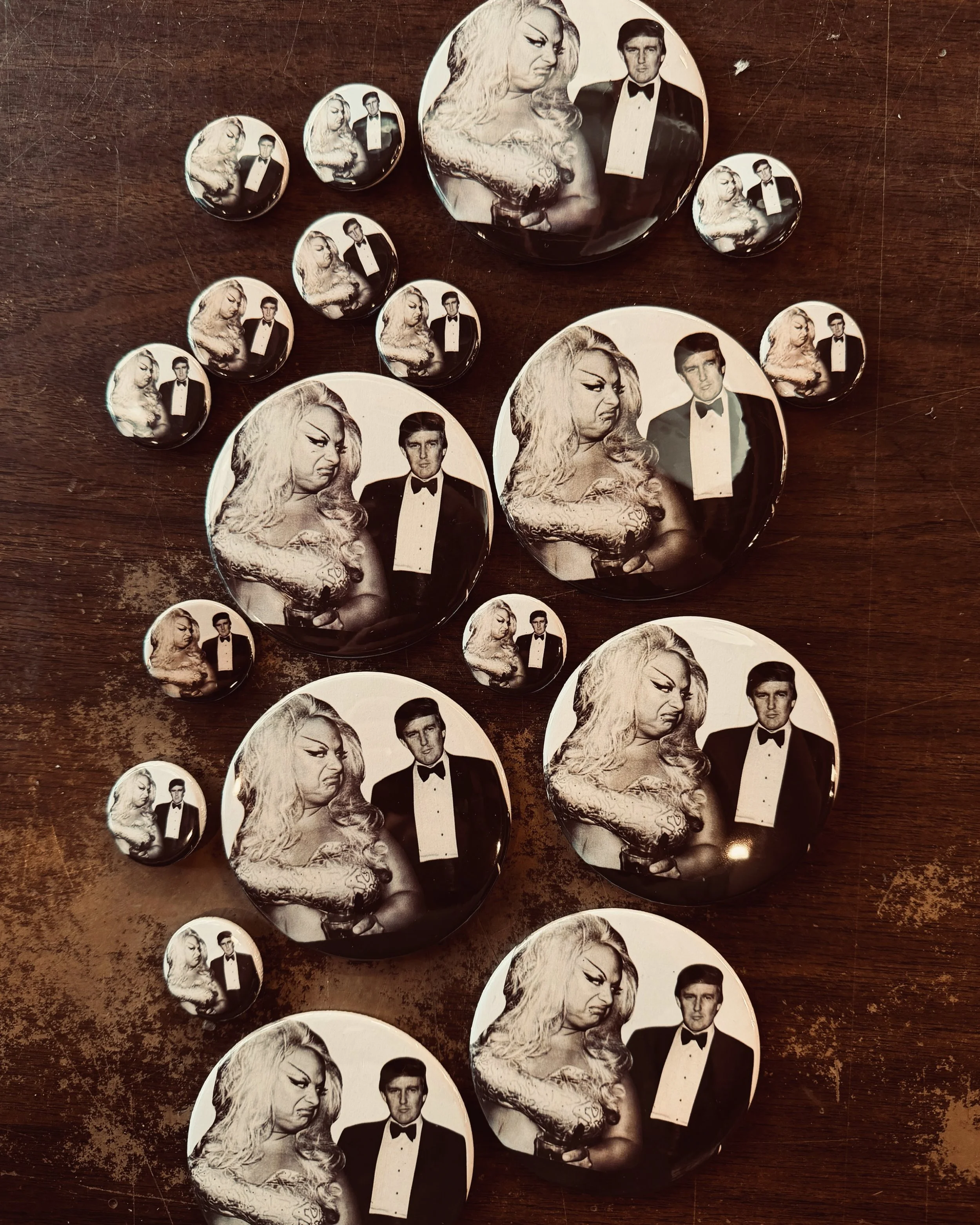 Upon request a Divine Vs. Trump button now exists. Available in 1.25&rdquo; and 3.5&rdquo; in both pin and magnet form. 
#fatrabbitky #fucktrump #divine
