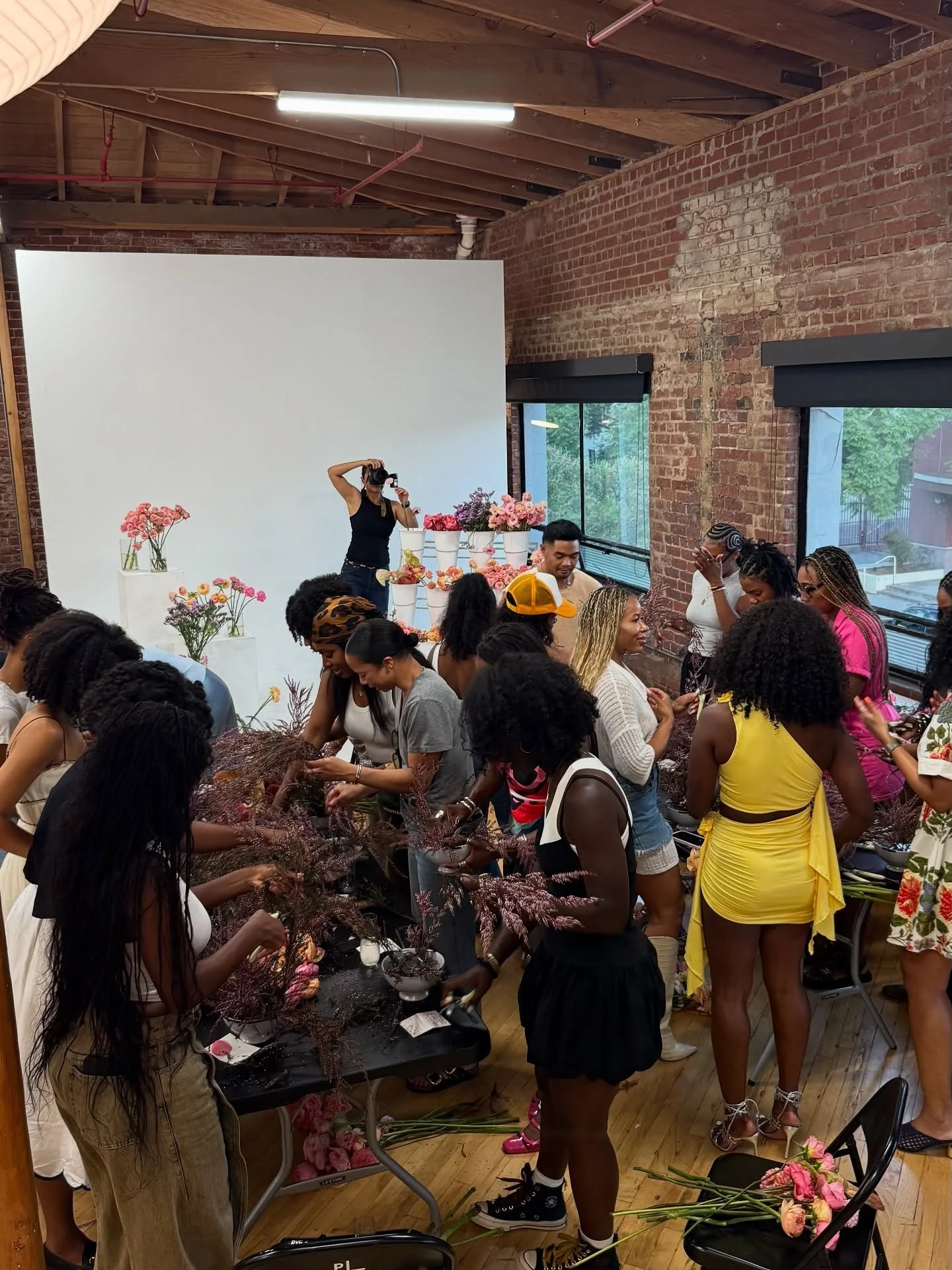 We love hosting floral events in our space and @onceuponafloristla really brought the magic for @ayannaw's birthday celebration with her closest friends! We can&rsquo;t wait for the next one. Book your next event with us!