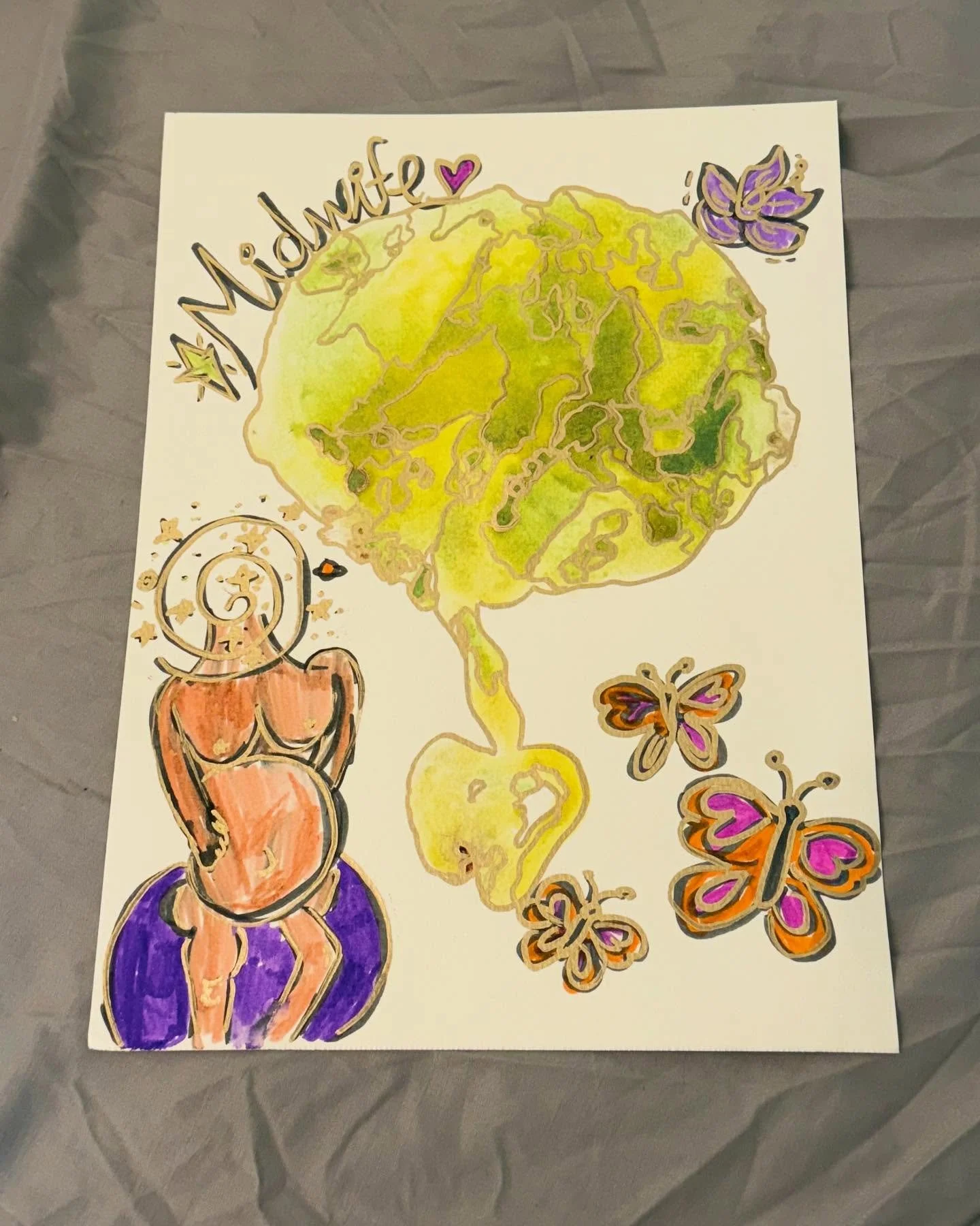 If you ever peek over the shoulder of a midwife who is scrolling through her phone in the hours or days following a birth, you are very likely to see a picture of a placenta. Midwives LOVE placentas - they are these miraculous organs that we grow to