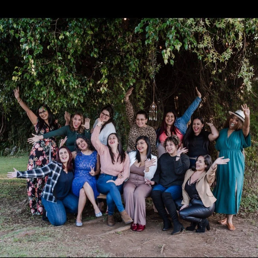 Que la vida se me llene de experiencias con muchas mujeres que tal cual c&oacute;mo tu y c&oacute;mo yo vivimos nuestra vida con altos y bajos, con alegr&iacute;as y tristezas pero vivi&eacute;ndola🌸
✨
Est&aacute;s viviendo tu vida o la de la socied