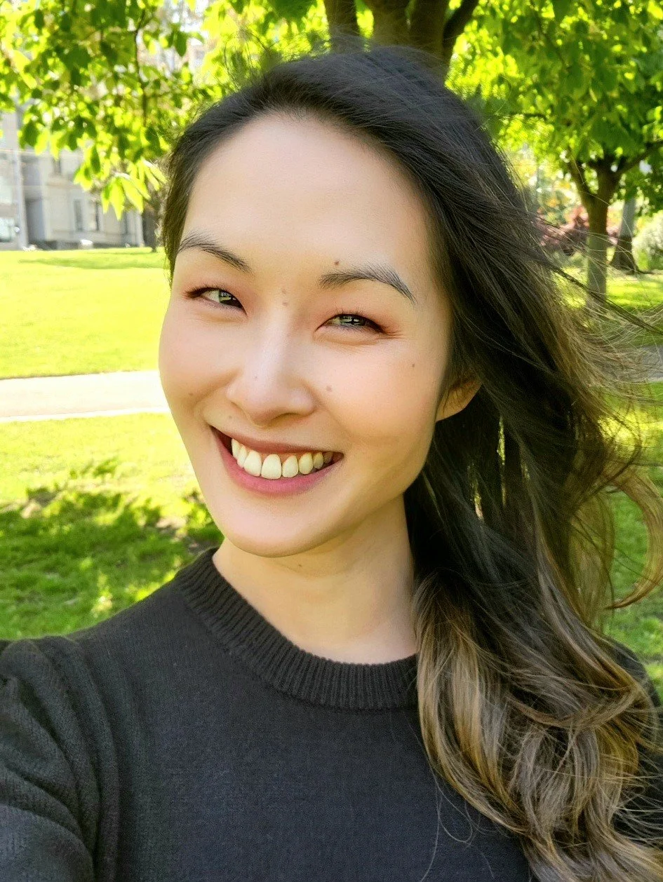 Dr Rachel Goh --- Background: Melbourne born. Reg trained through St V's, new FACEM (2023). Also work at RCH. 
Medical interests: Med ed, patient communication, PEM.
Hobbies: Board games, trivia, reading, hiking