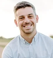 Dr Alex Handrinos --- Background: A local, born and trained in Melbourne. Medical degree at Monash, FACEM since 2020, Post Grad in Clinical Teaching at Melbourne; Working full time at SVHM - Co-DEMT and occasional private shift.
Medical interests: Me