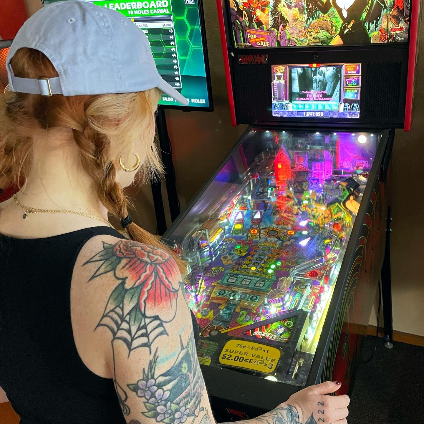 Summer is in full swing, and we&rsquo;re the place to be 😌☀️

Grab a happy hour cold one from 3pm-6pm, play as many games of pinball as your heart desires, and enjoy this sunny Sunday afternoon  at Portland&rsquo;s finest carpeted bar 🍻🏆