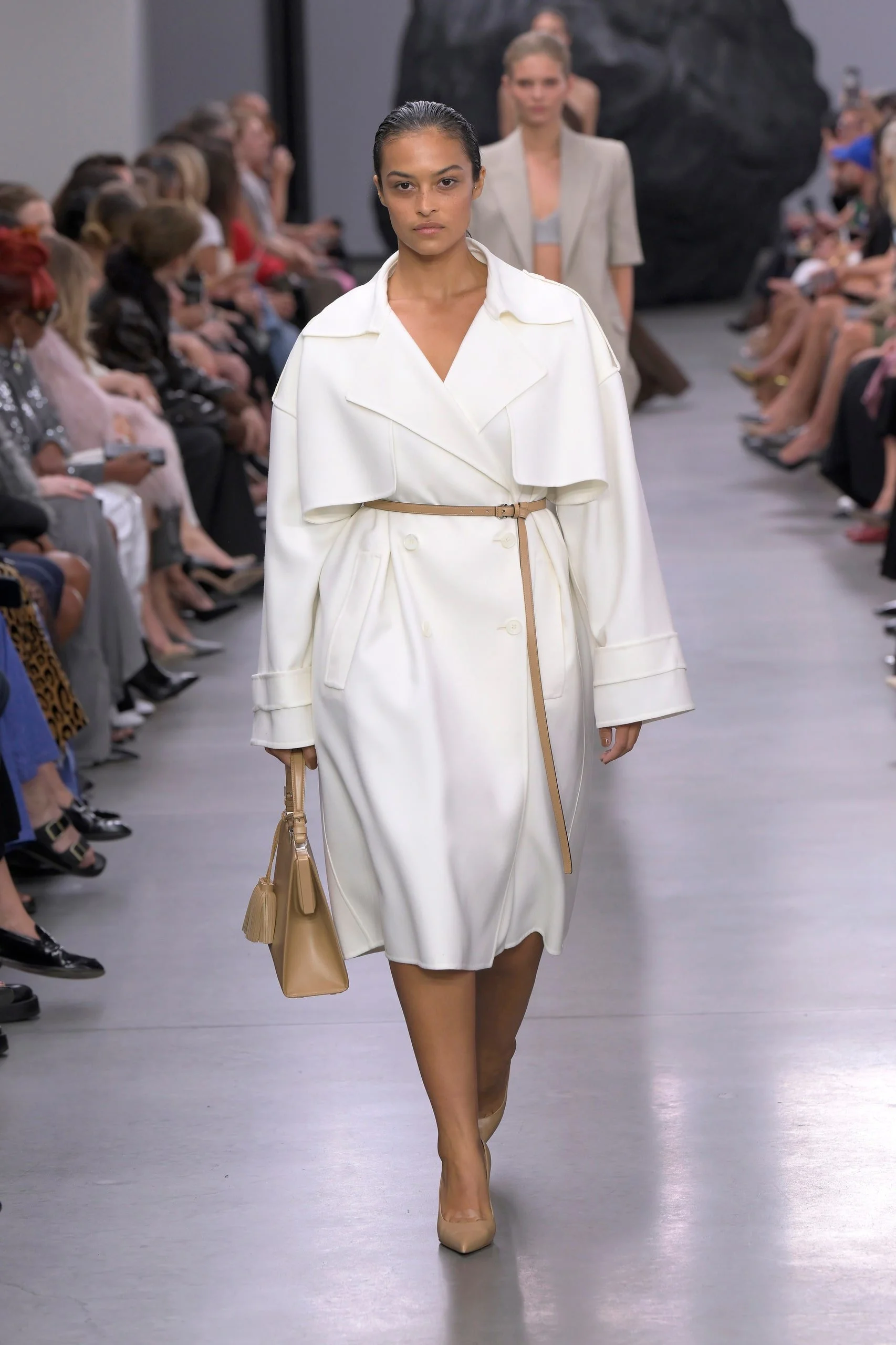 Michael-Kors-Ready-To-Wear-Spring-Summer-2025-New-York-Fashion-Week-Runway-048 (1).jpg