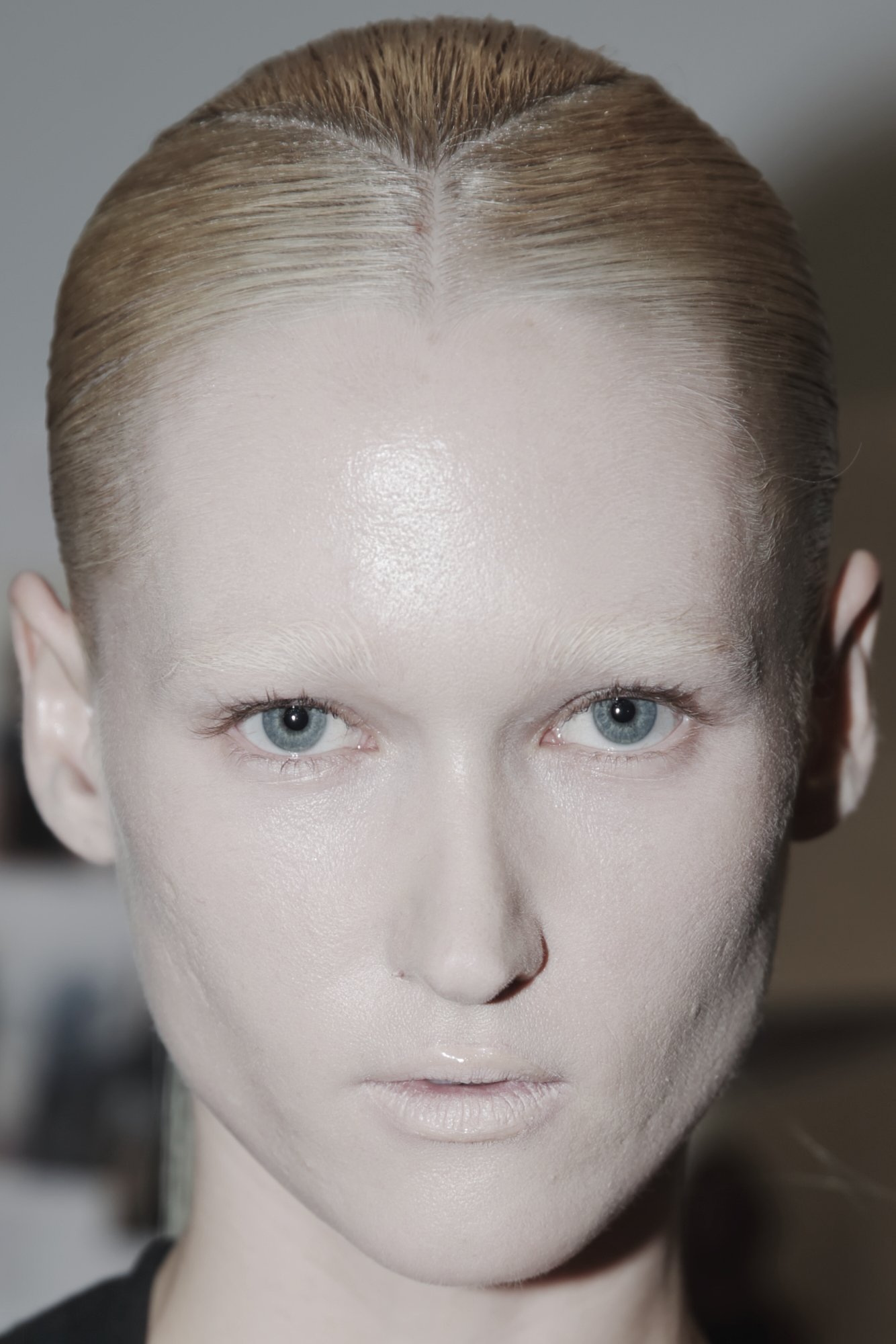 ANNA_BOLINA_FW25_01_POLA_ESTHER 2.JPG