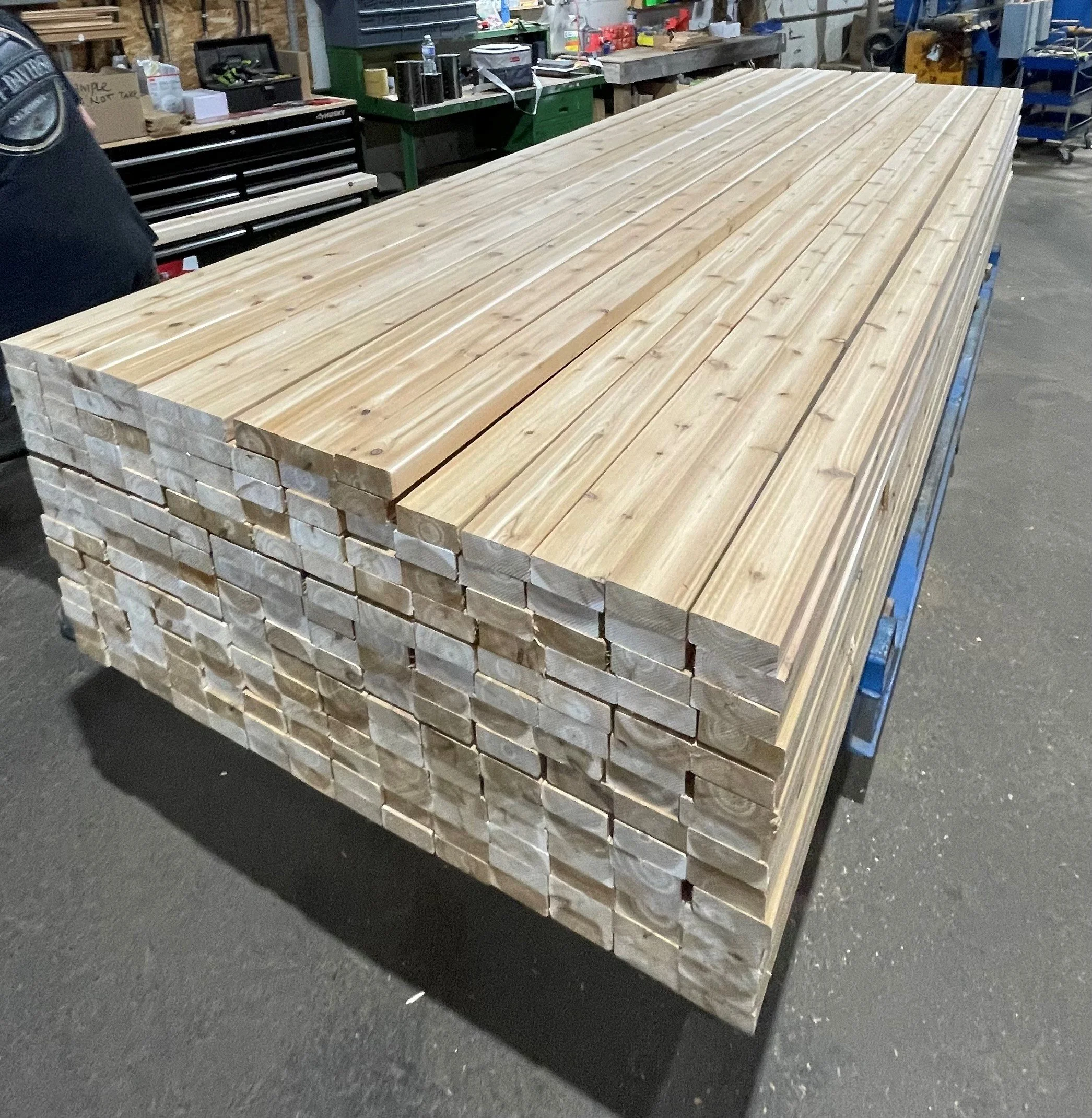 Western Red Cedar 2" Smooth Lumber