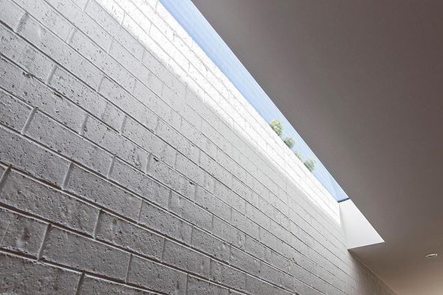 Saturday&rsquo;s at Balaclava. Feature brick work and light well details at our completed Balaclava project 
Architect @millsgorman 
#architecture
#architect
#design
#building
#melbournebuilder
#extension
#renovation
#renovate
#interiordesign
#design