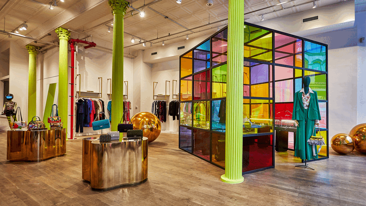 NEW YORK STORE Susan Flying Solo new-york-store-susan-flying-solo