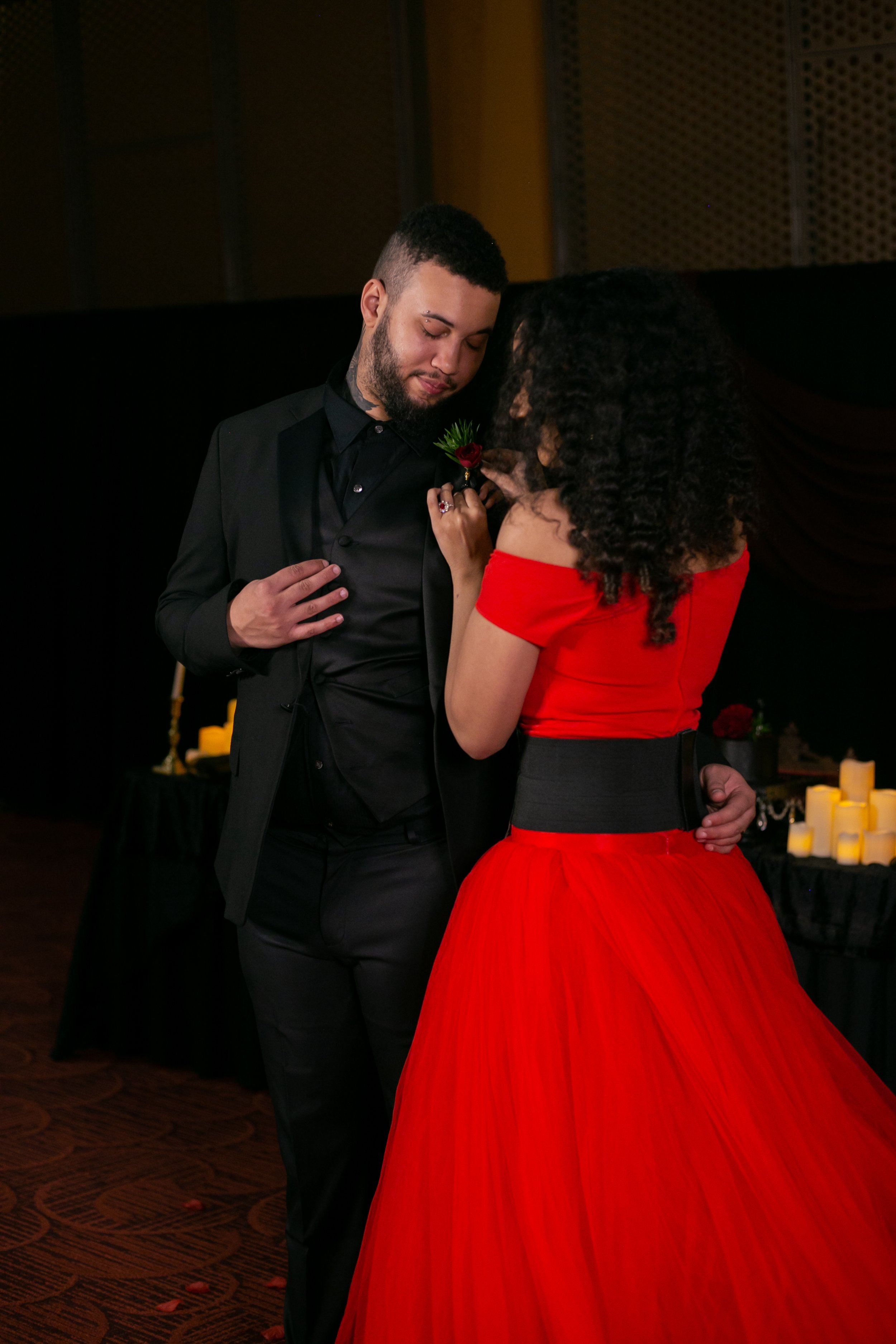 Vampire Inspired wedding photography in Salem Oregon and putting on Hummingbird Flower studio boutonniere.