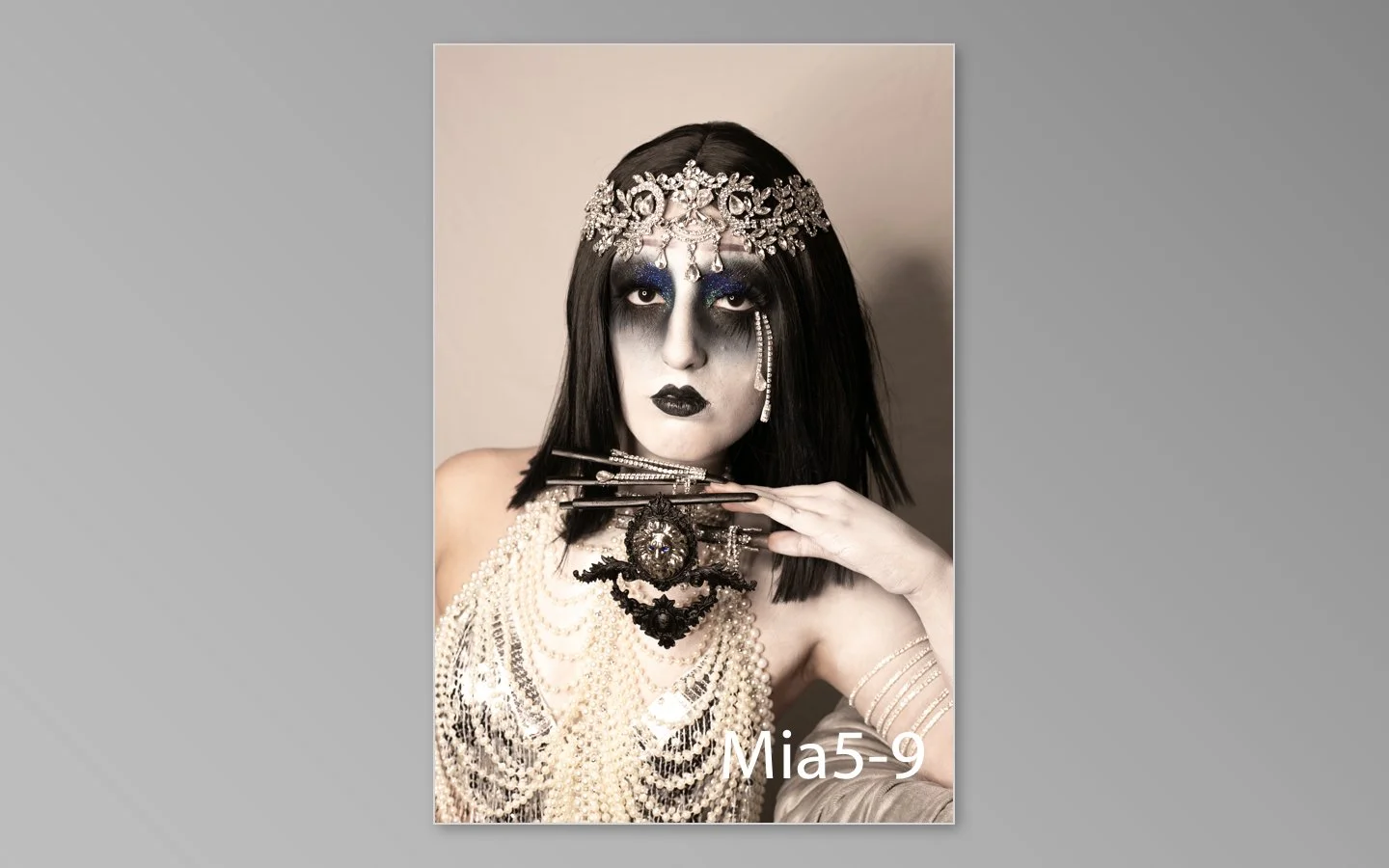 Mia previews-09.jpg