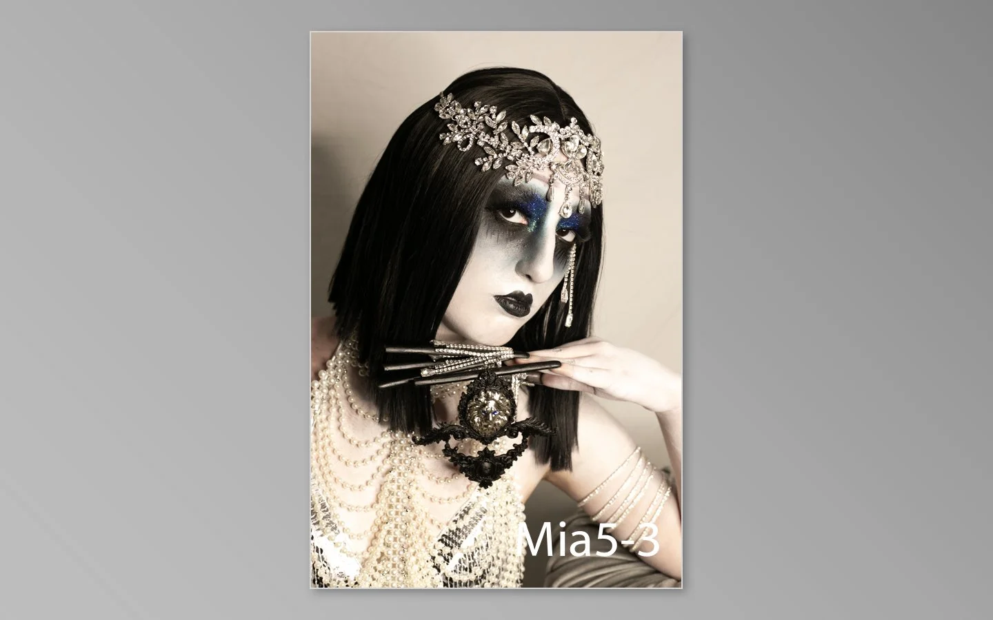 Mia previews-03.jpg