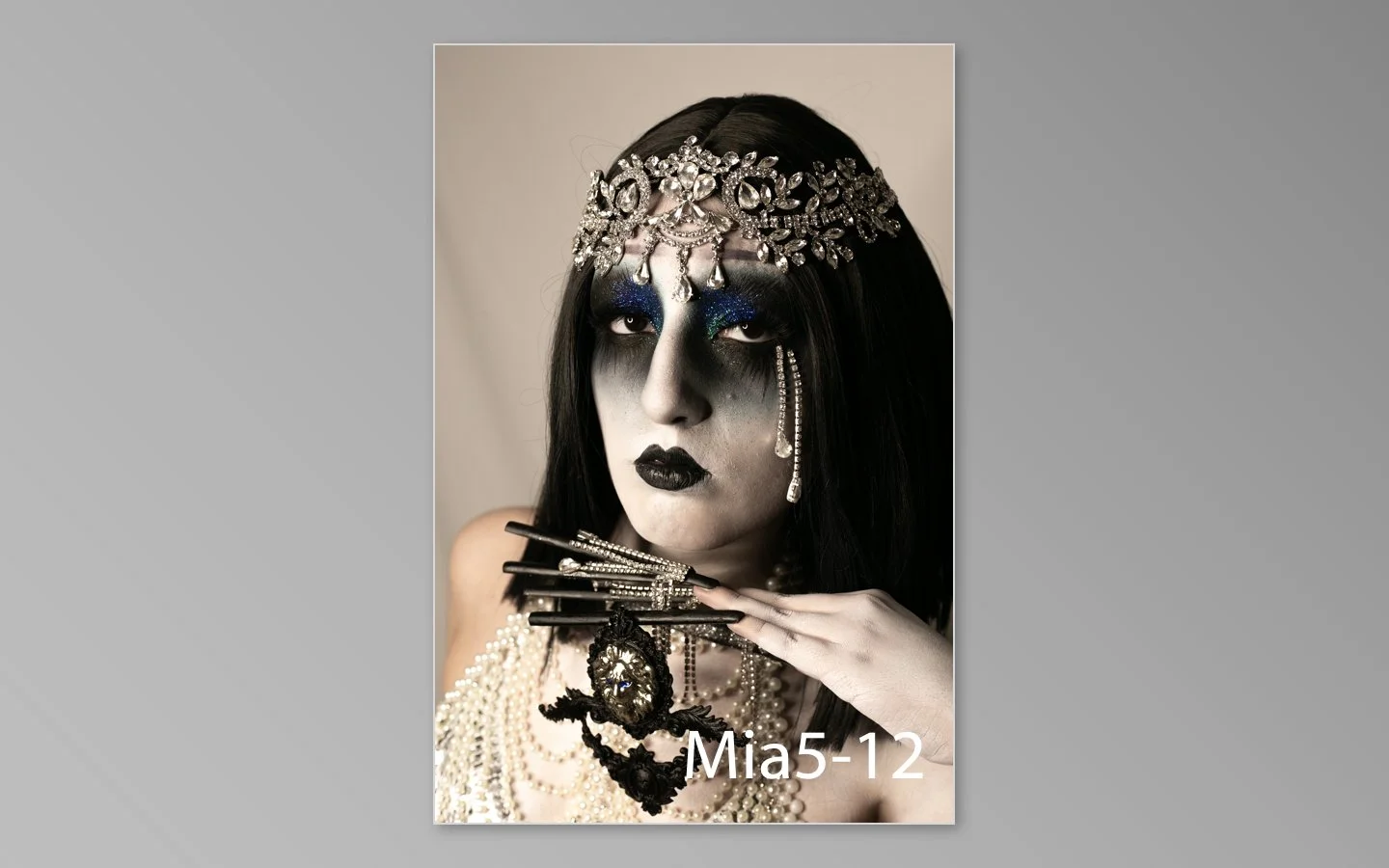Mia previews-12.jpg