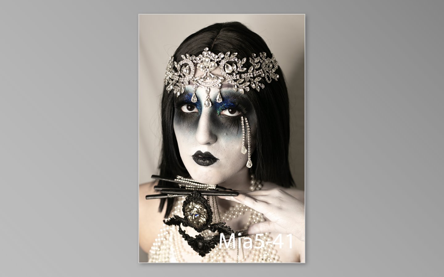Mia previews-41.jpg