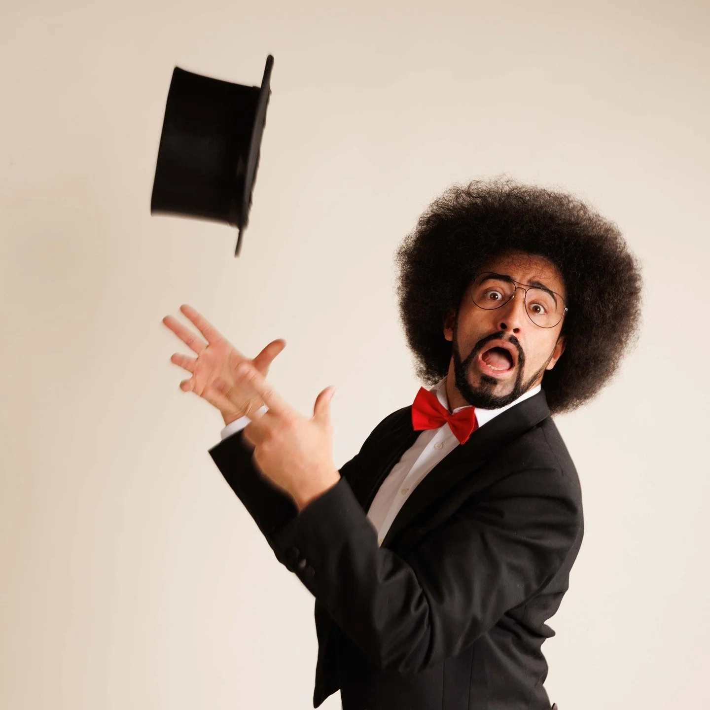 ***Yhdet syntt&auml;rit 7.3. klo 18.00*** 
🎂❤️🎉
@sirkussali 
@tapanilanurheilukeskus 

Yleis&ouml;l&auml;mpi&ouml;n puolella kahvilassa kello 18.00-18.45 n&auml;hd&auml;&auml;n:
Beatboksaaja Diego MP3

Mentalisti Jenni Sofia

Puhujana Riikka &Aring