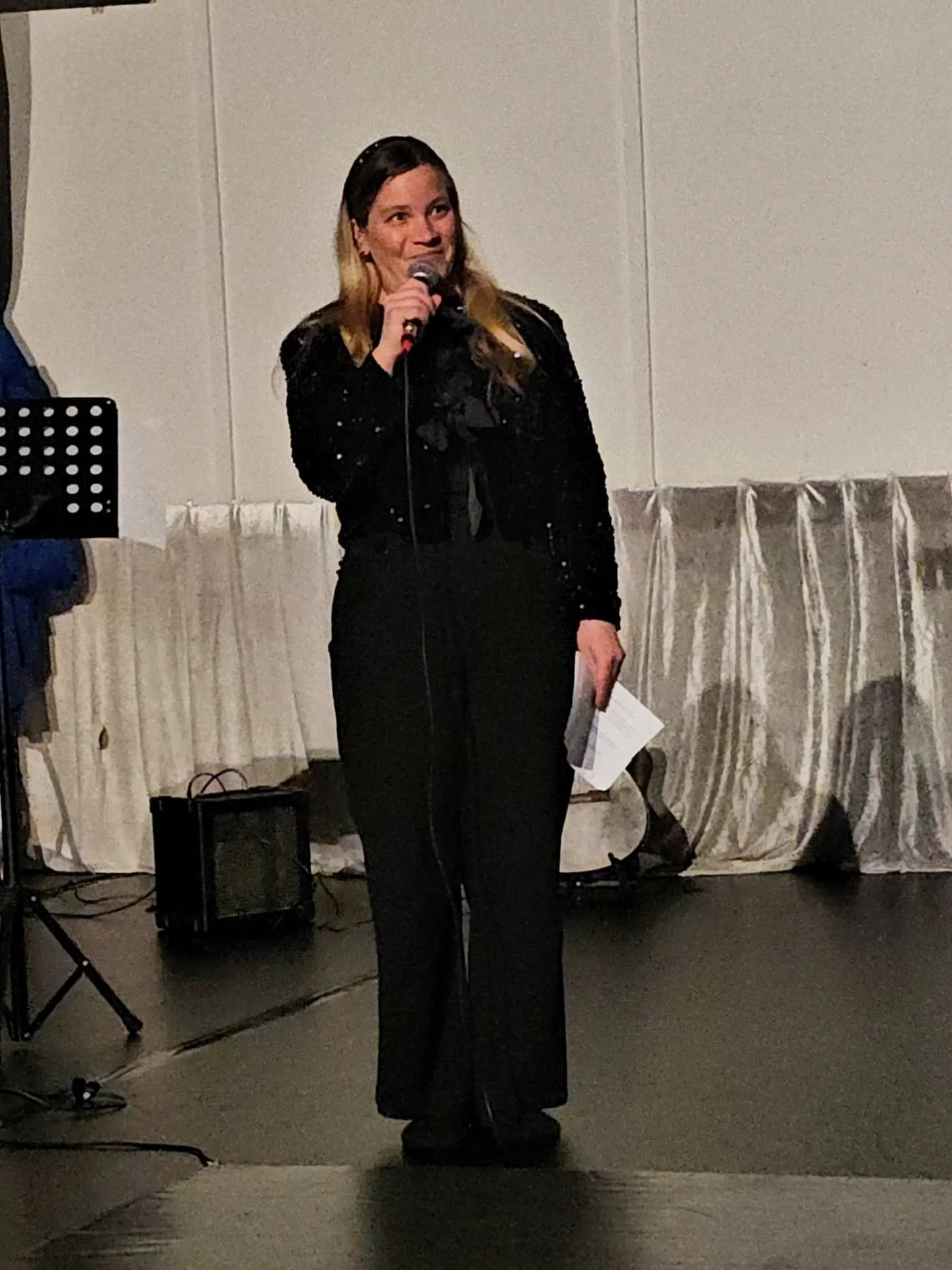 Fiiliksi&auml; Lintsin Sirkuksen 45V Syntt&auml;ribileist&auml; toissa viikonlopulta!

Kiitos kaikille esiintyjille, puhujille, apuk&auml;sille ja yleis&ouml;lle 🤗

Toissa viikonloppuna juhlittiin Linnanm&auml;en sirkuskoulun 45-vuotista taivalta Si