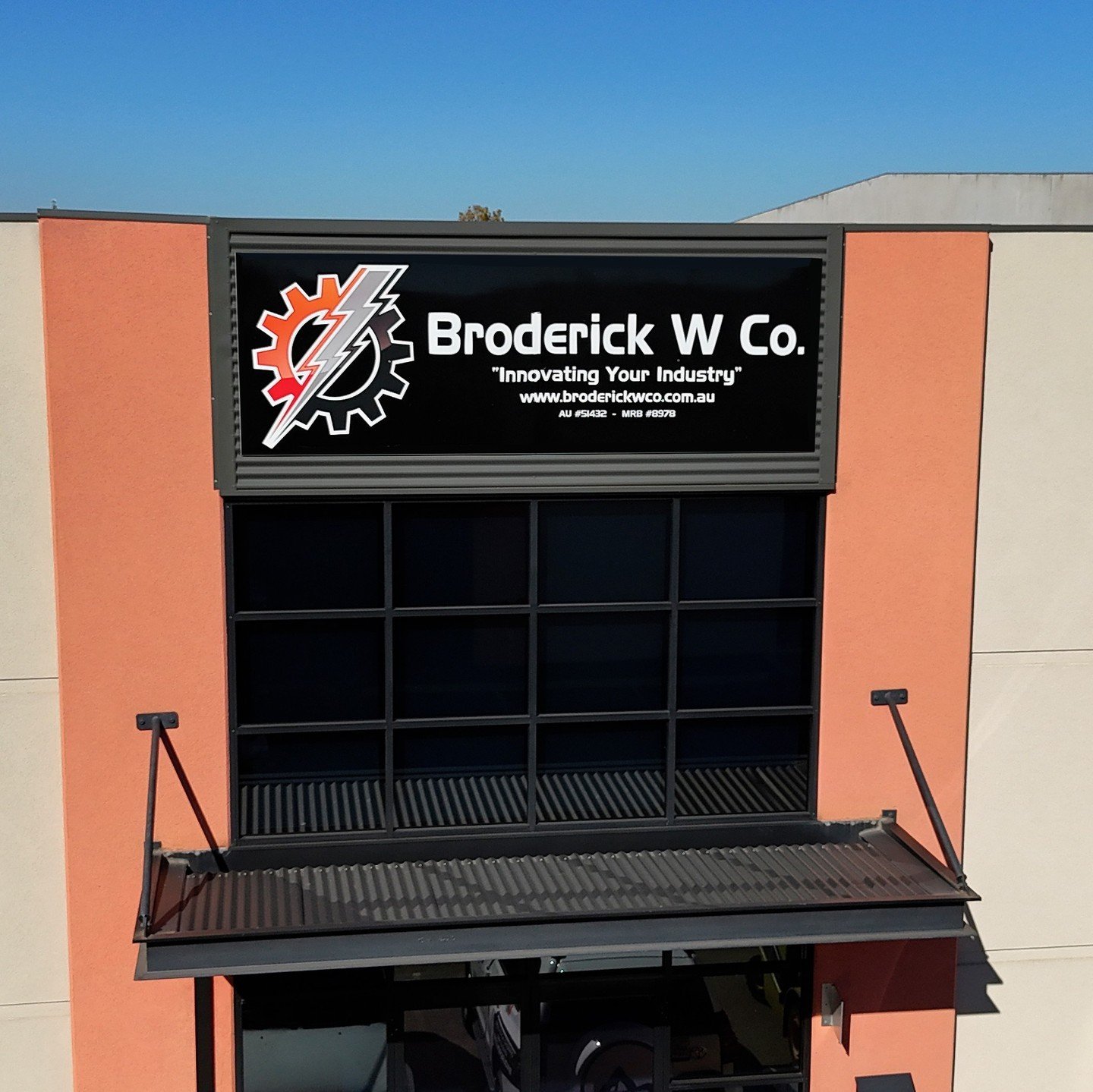 Discover Precision Auto Electrical Solutions at Broderick W Co.! ⚡️

Struggling with electrical issues in your vehicle or equipment?

From diagnostics to installations, our skilled technicians specialise in the intricate world of auto electrics, ensu
