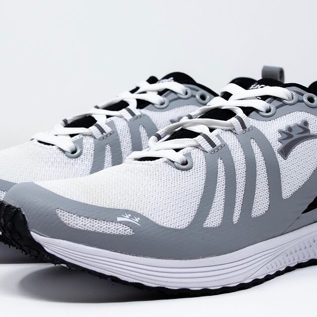 It&rsquo;s finally summer and we&rsquo;re getting back in shape in our Bergens! These sneakers are made with lightweight performance fabric and breathable mesh, perfect for your summer runs and workouts! ☀️🏃&zwj;♂️shopracefaster.com (Link in bio!)
.