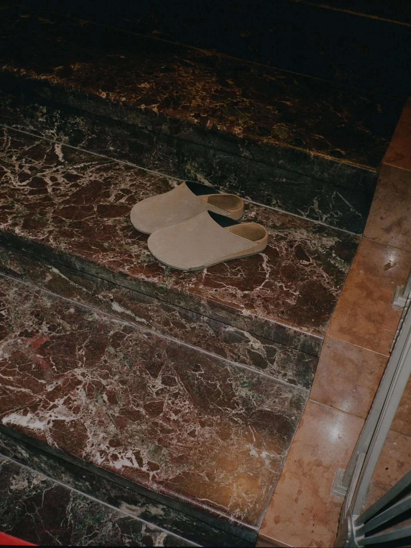 Hotel lobby with @kunstendesign