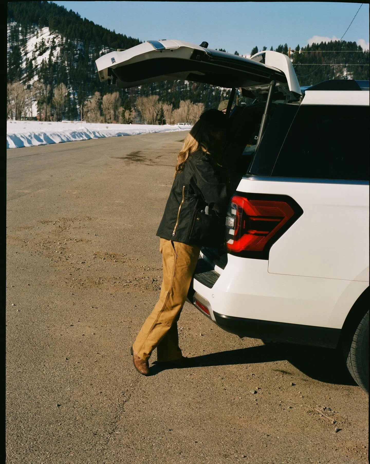 On Mormon Row for Drake&rsquo;s AW Autumn &lsquo;25 campaign. 

@ryan.guinn 
@fsjacksonhole