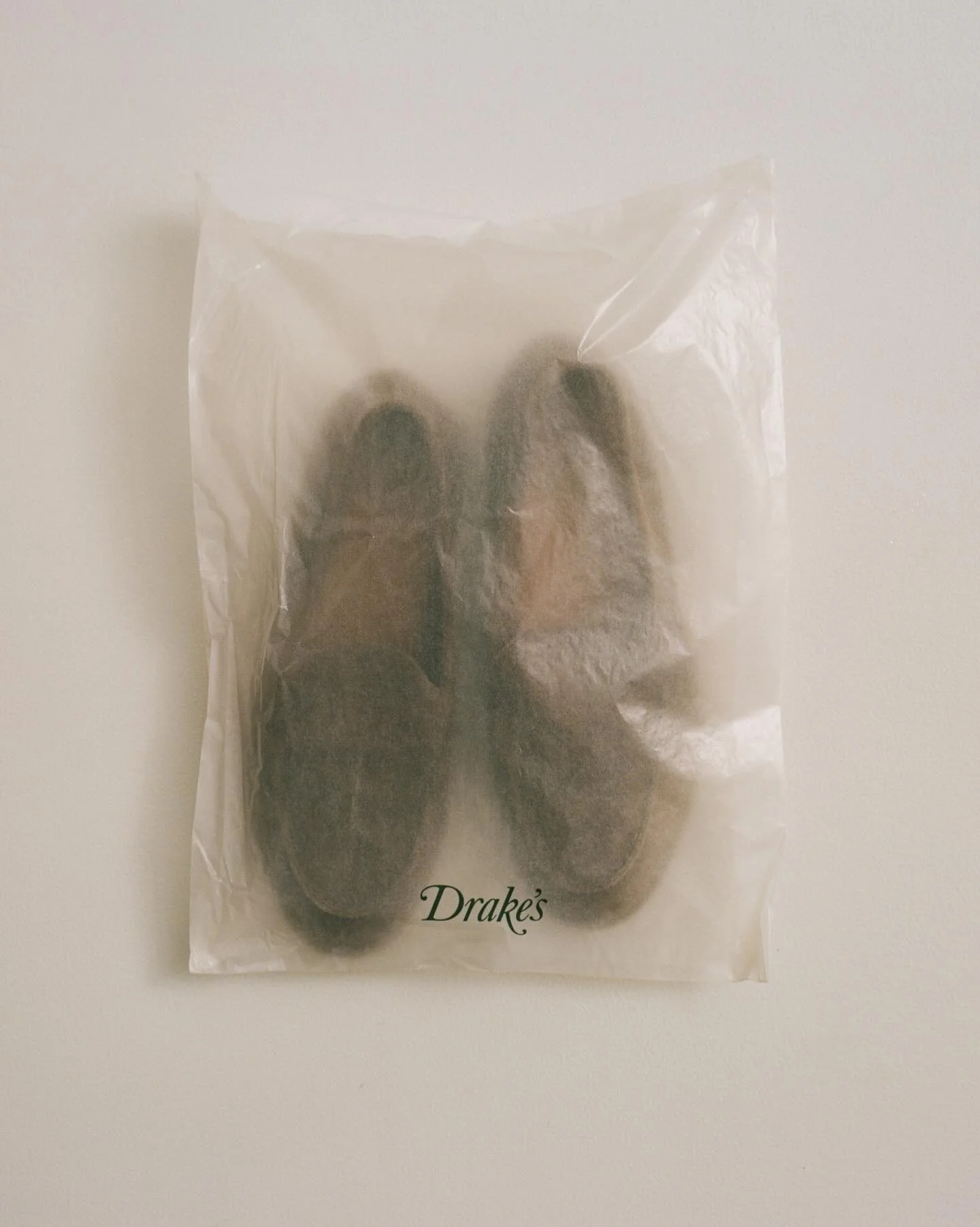 Gifting &lsquo;25 for Drake&rsquo;s. 

Art Direction &amp; Styling. 

@isaacmarleymorgan 
@ryan.guinn 
@christinamkim