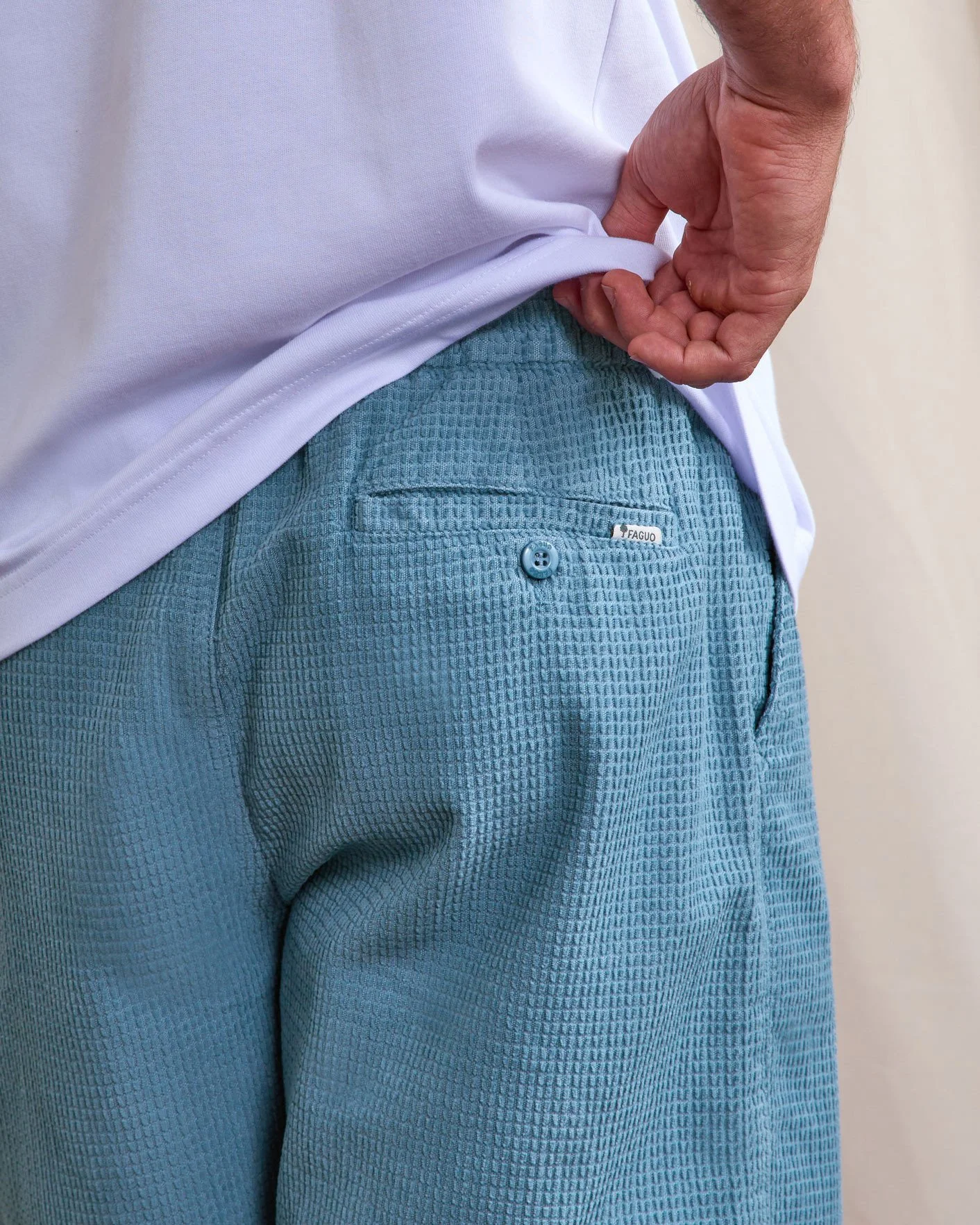 prod-48304-short-bleu-moyen-coton-modele-chevre-1412x1764-s.jpg