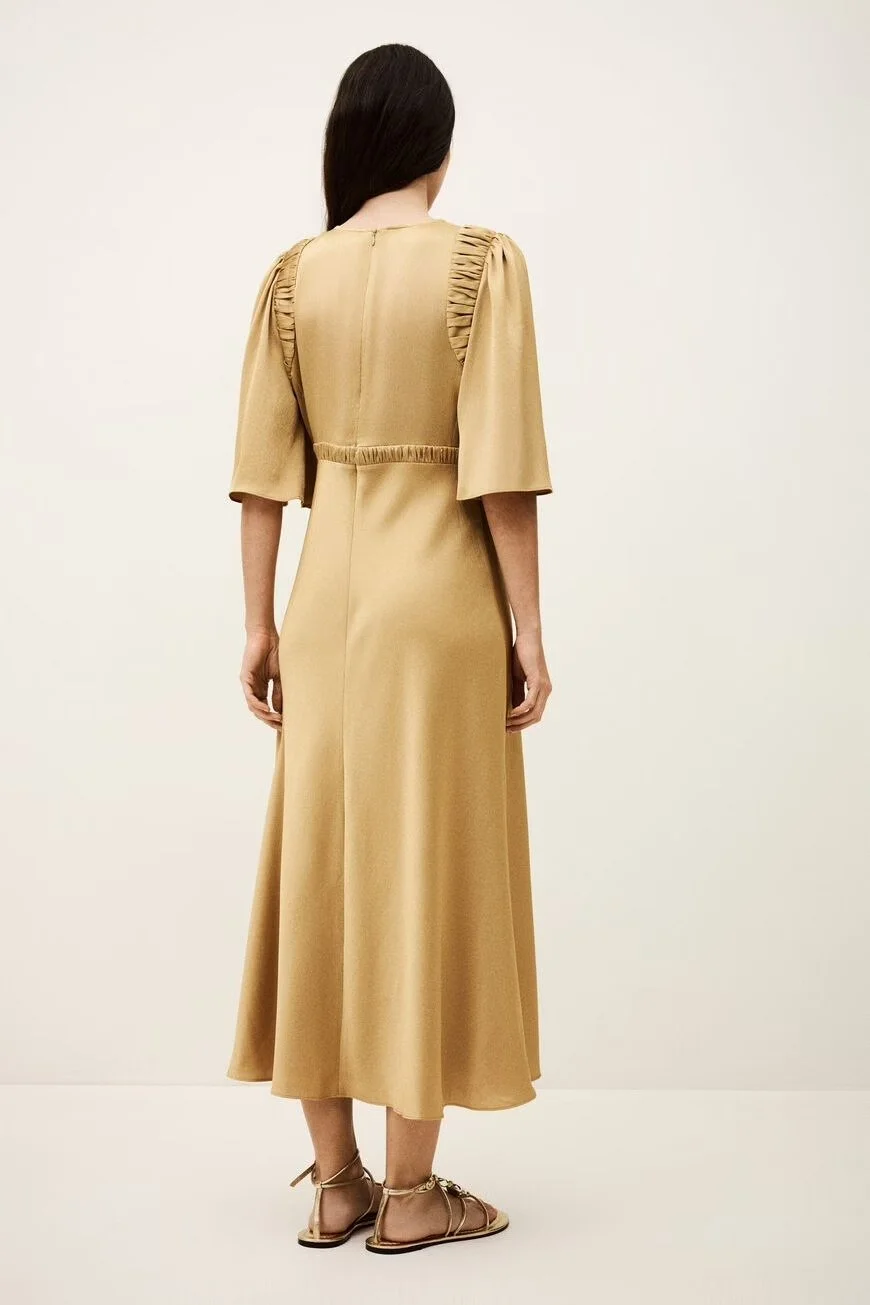 1E26CHAR_CAMEL_4 (1)_11zon.jpg