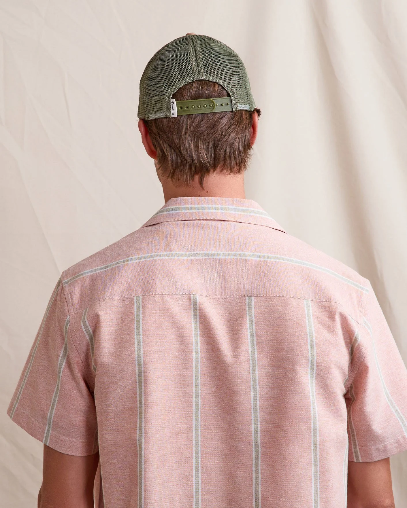 prod-47128-casquette-beige-clair-vert-polyester-recycle-modele-trucker-cap-1412x1764-s.jpg