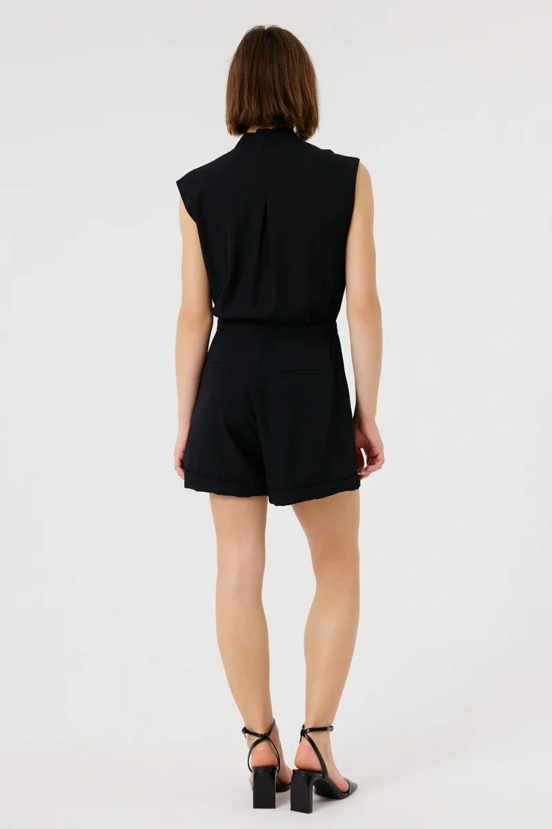 76711_BLACK_3_3_11zon.jpg