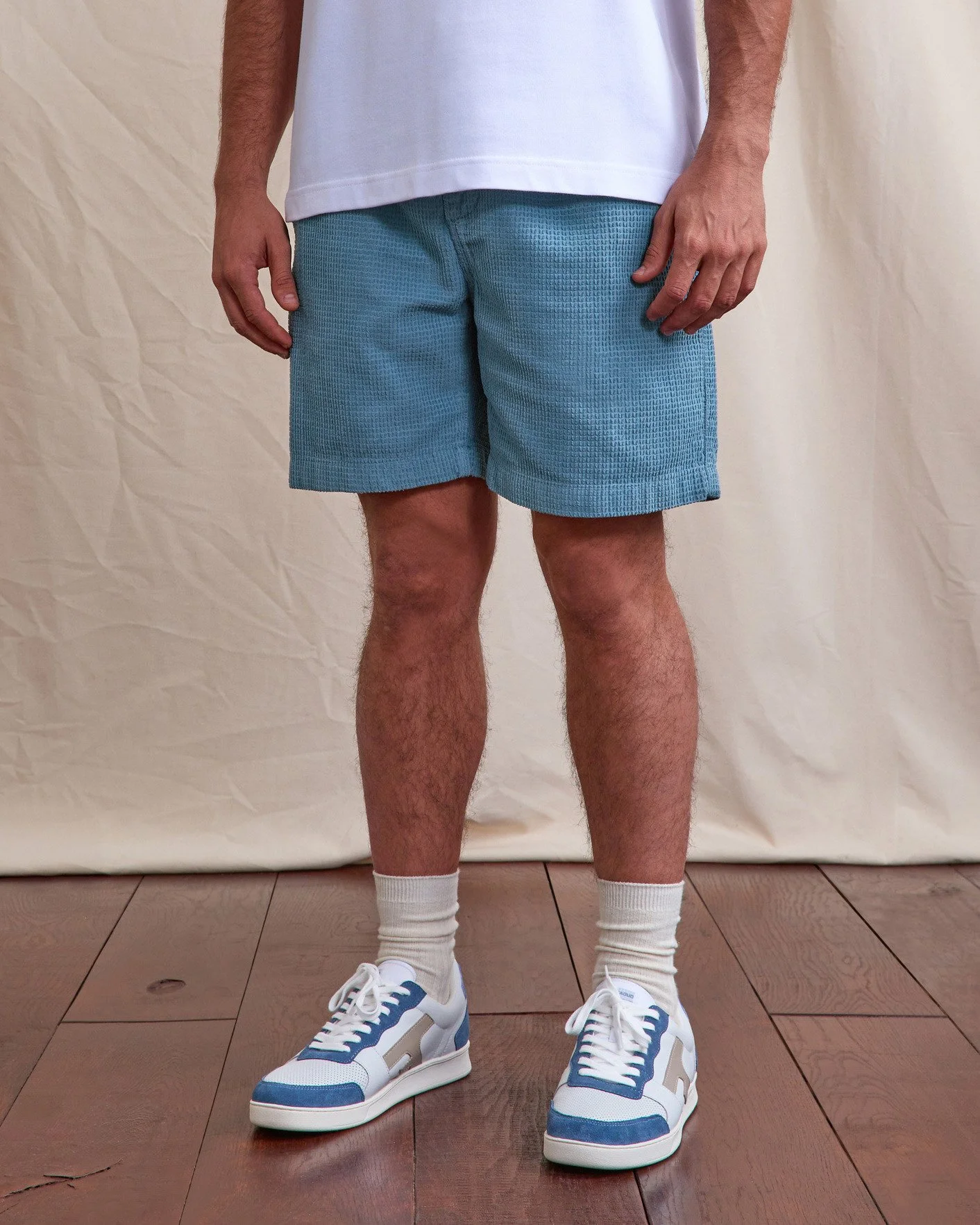 prod-48302-short-bleu-moyen-coton-modele-chevre-1412x1764-s.jpg