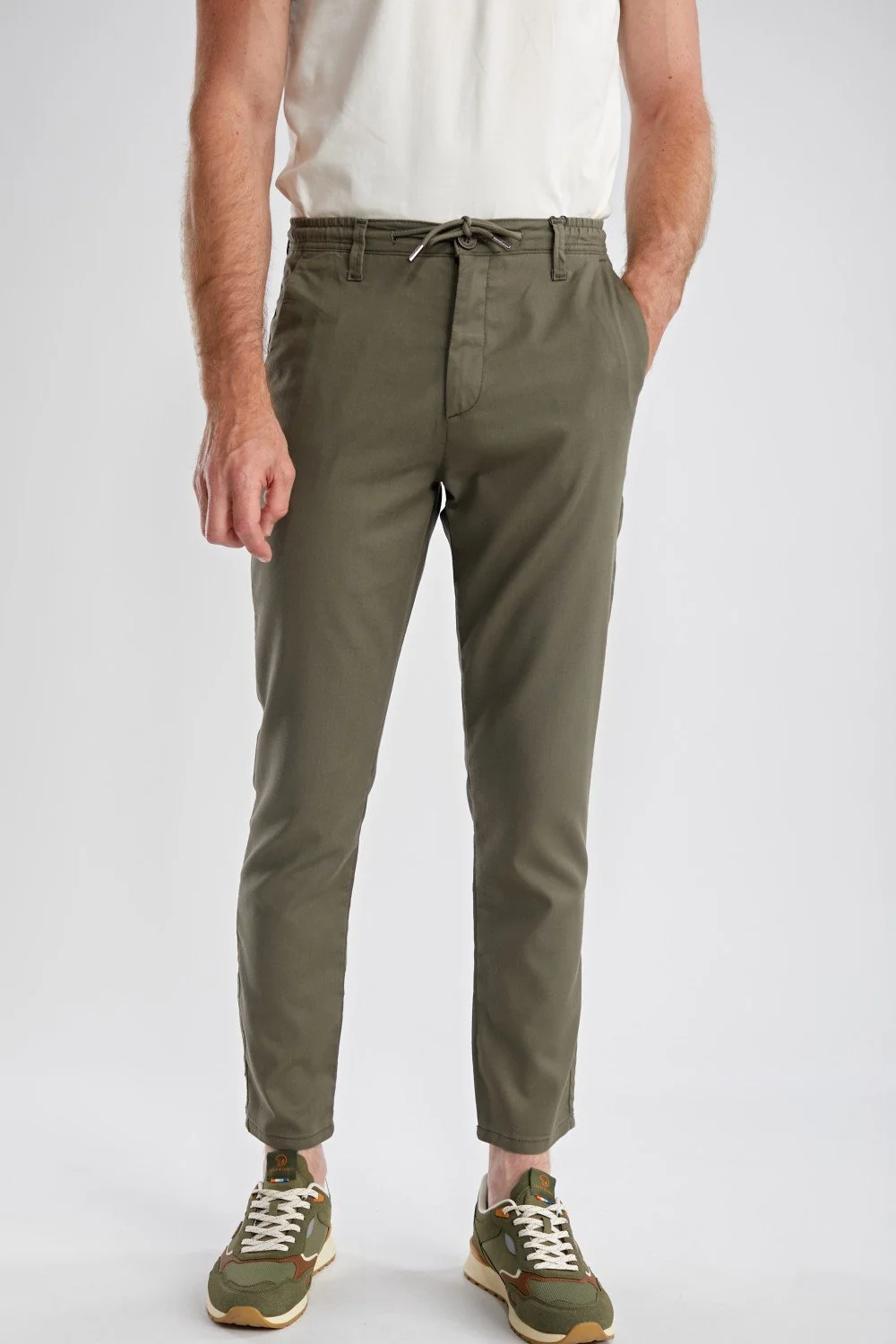 pantalon-tapered-fit-tencel-jabuse.jpg