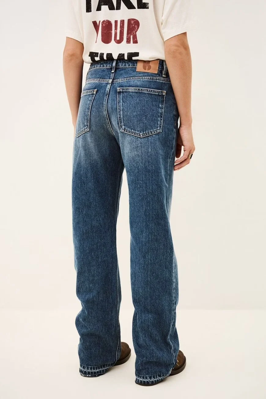 1H26IVAN_BLUEJEANS_5_11zon.jpg