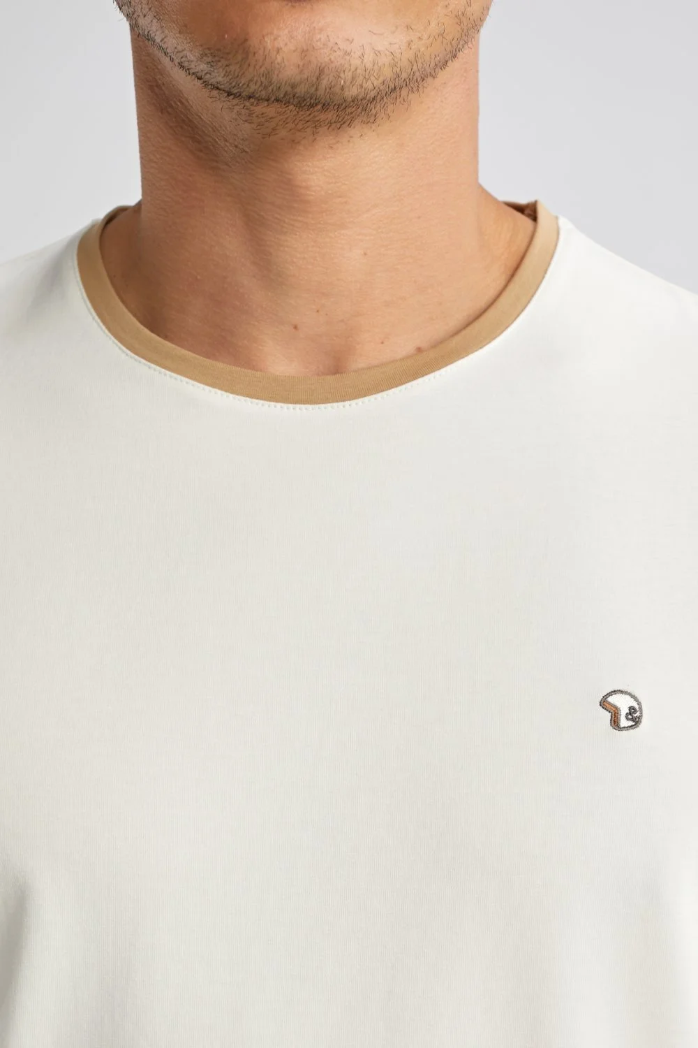 t-shirt-col-rond-contraste-en-jersey-stretch-tabmesse (3).jpg