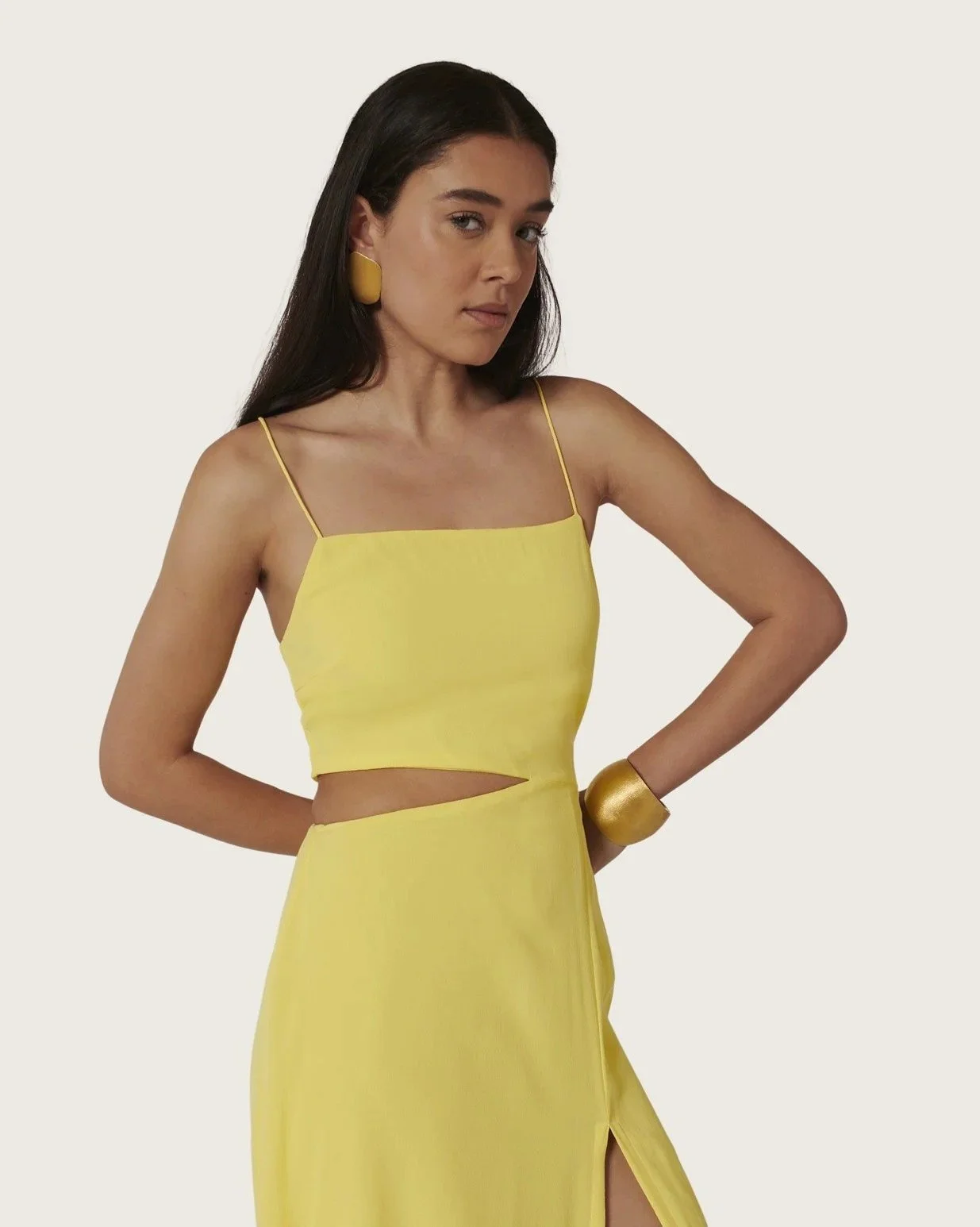 miley-long-dress_3_11zon.jpg