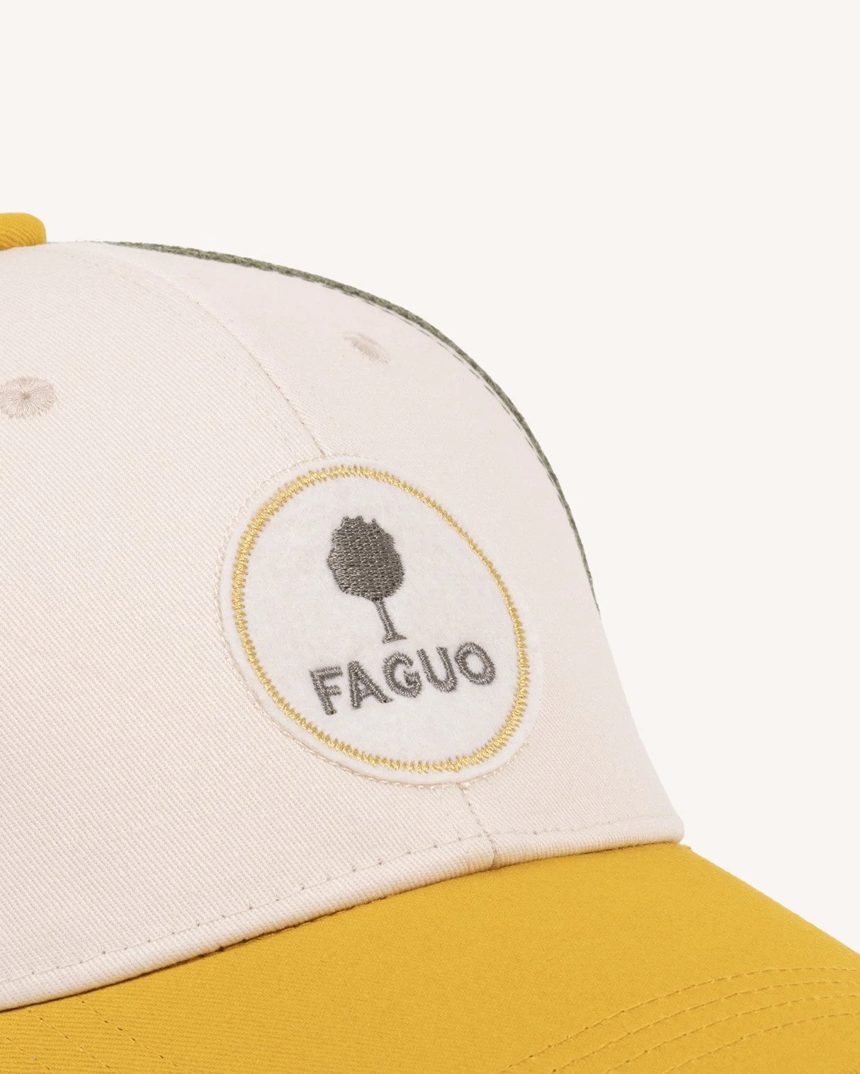 prod-47137-casquette-kaki-jaune-polyester-recycle-modele-trucker-cap-1214x1517-s.jpg