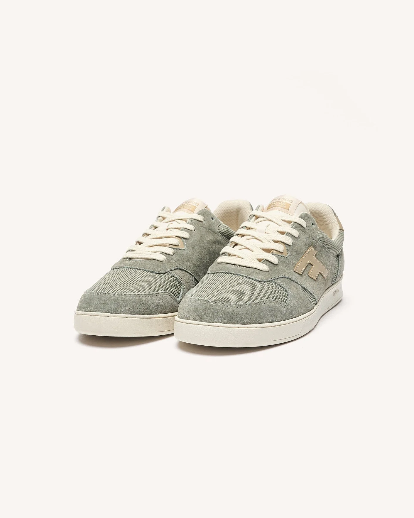 prod-47586-baskets-basses-kaki-fonce-polyester-recycle-modele-palmer-1411x1764-s.jpg