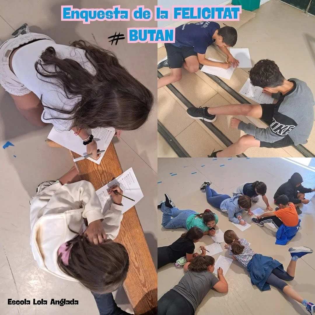 A través del nostre viatge ✈️simbòlic fins a Butan, hem descobert com aquest país mesura el benestar col·lectiu a través de la Felicitat Interior Bruta (FIB) 💙i hem reflexionat sobre la seva relació amb els