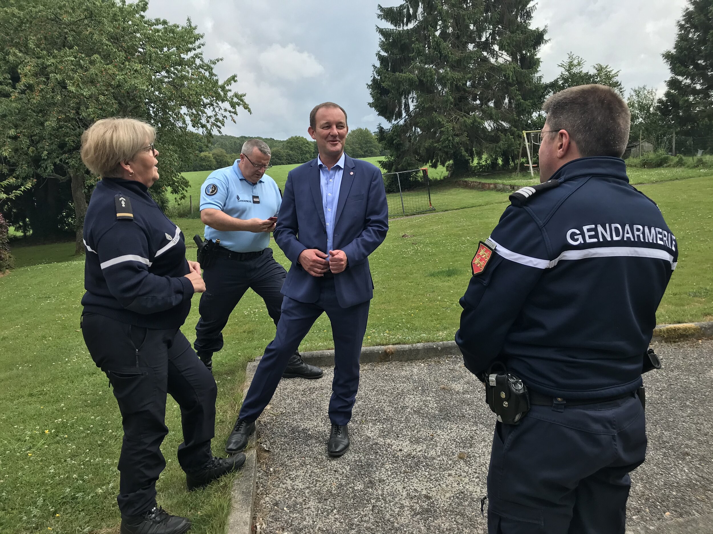 Les échanges avec les gendarmes d’Héricourt-en-Caux ont été très constructifs, mercredi 17 juin 2020.