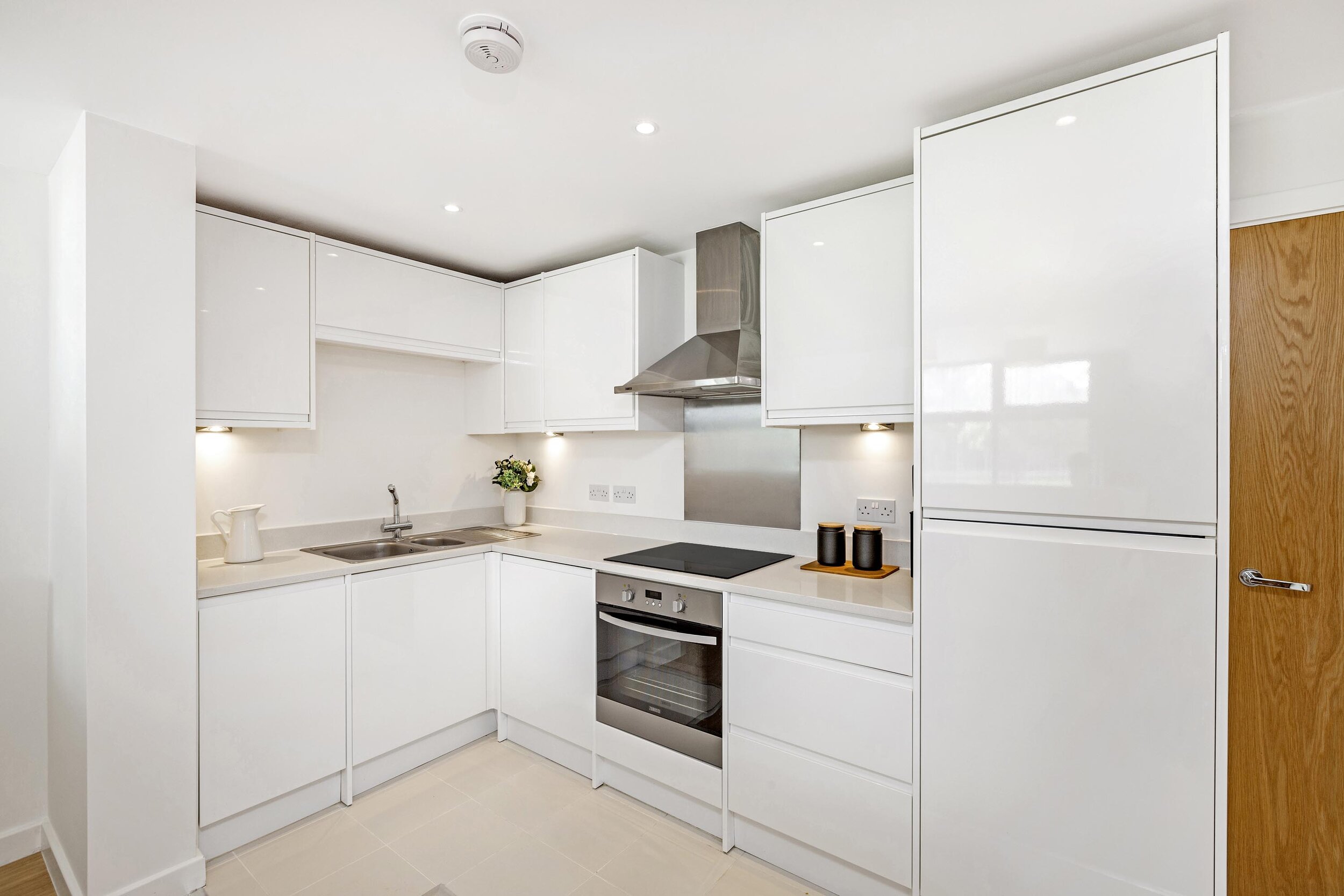 16482_nathan_jones___19a_durnsford_road___6_lo.jpg