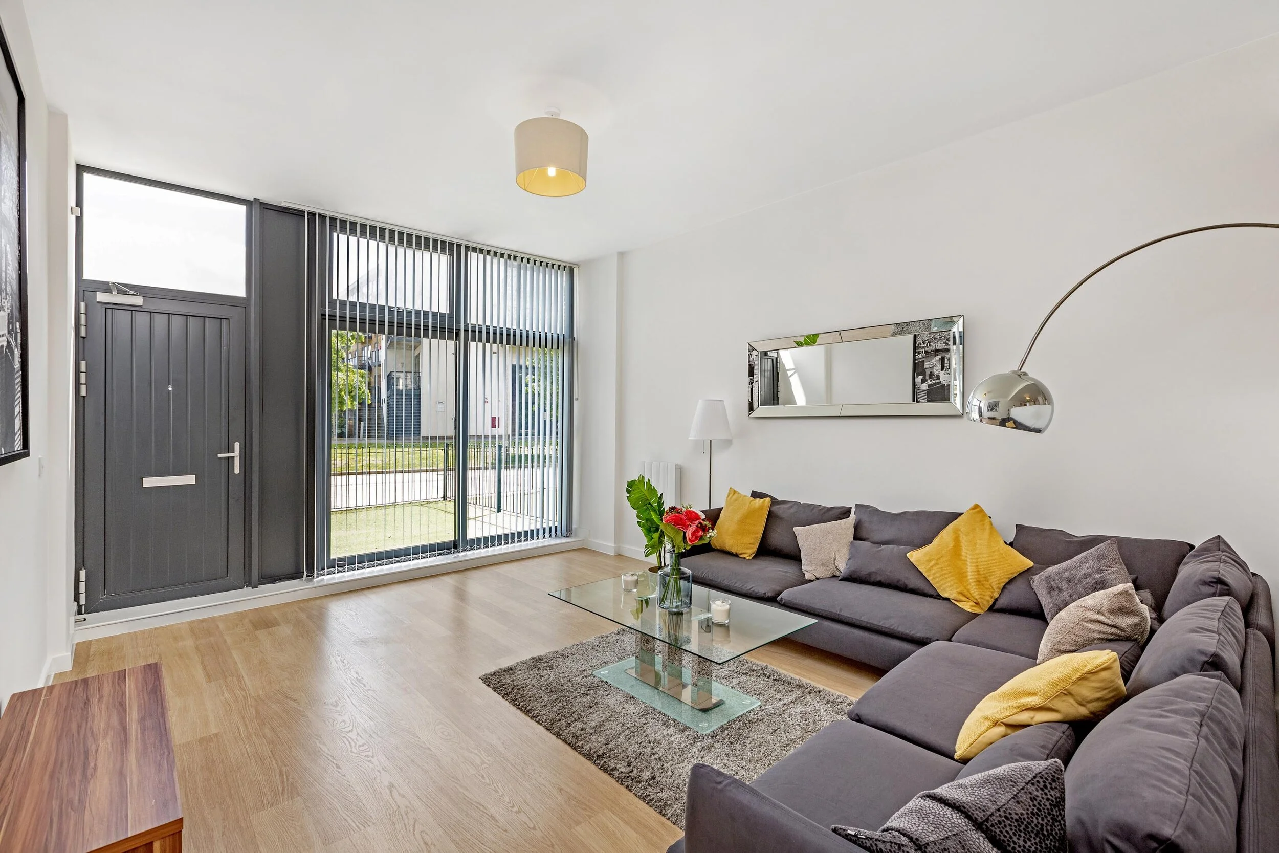 16482_nathan_jones___19a_durnsford_road___3_lo.jpg