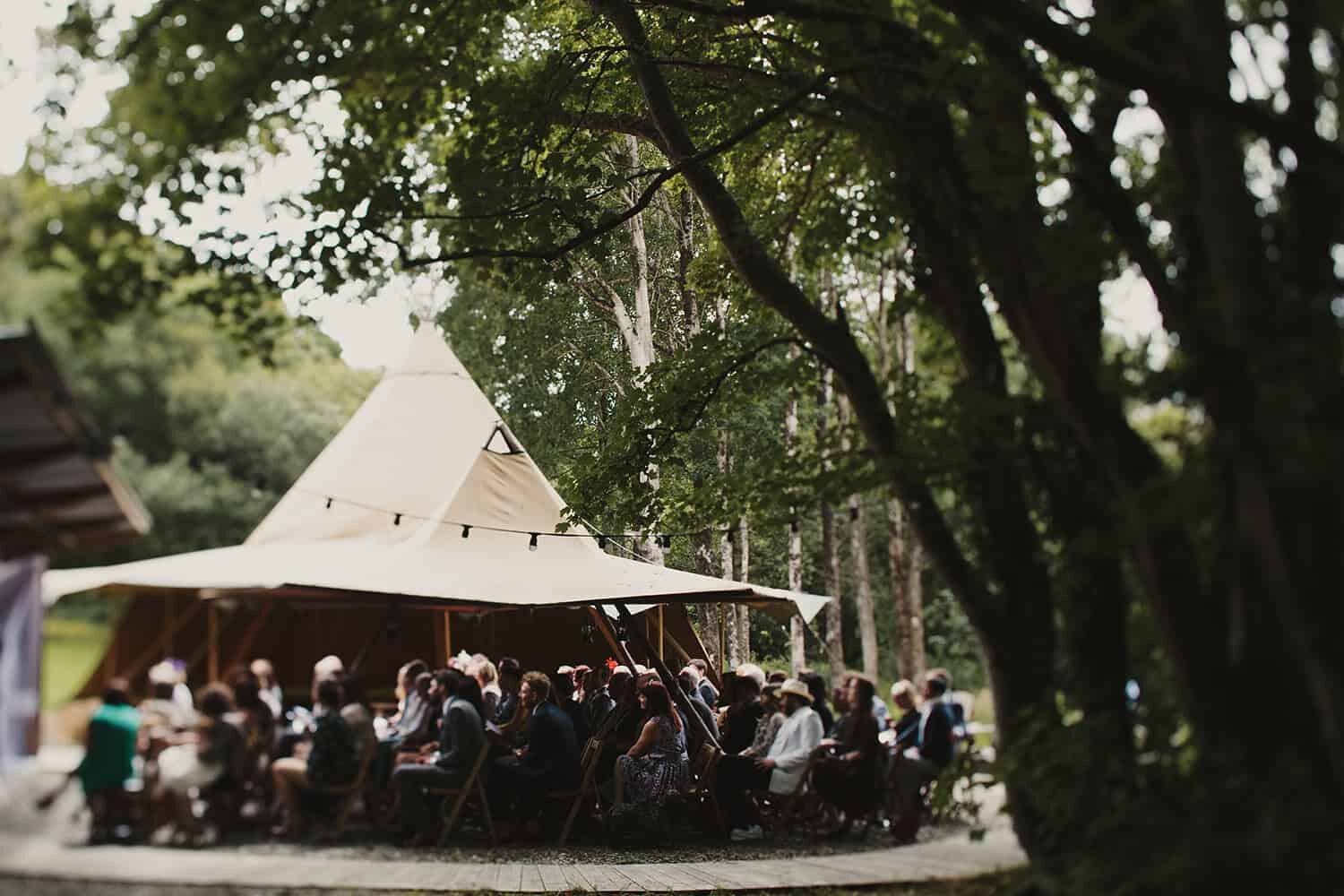 outdoor-wedding-photography-at-fforest~26_1.jpg