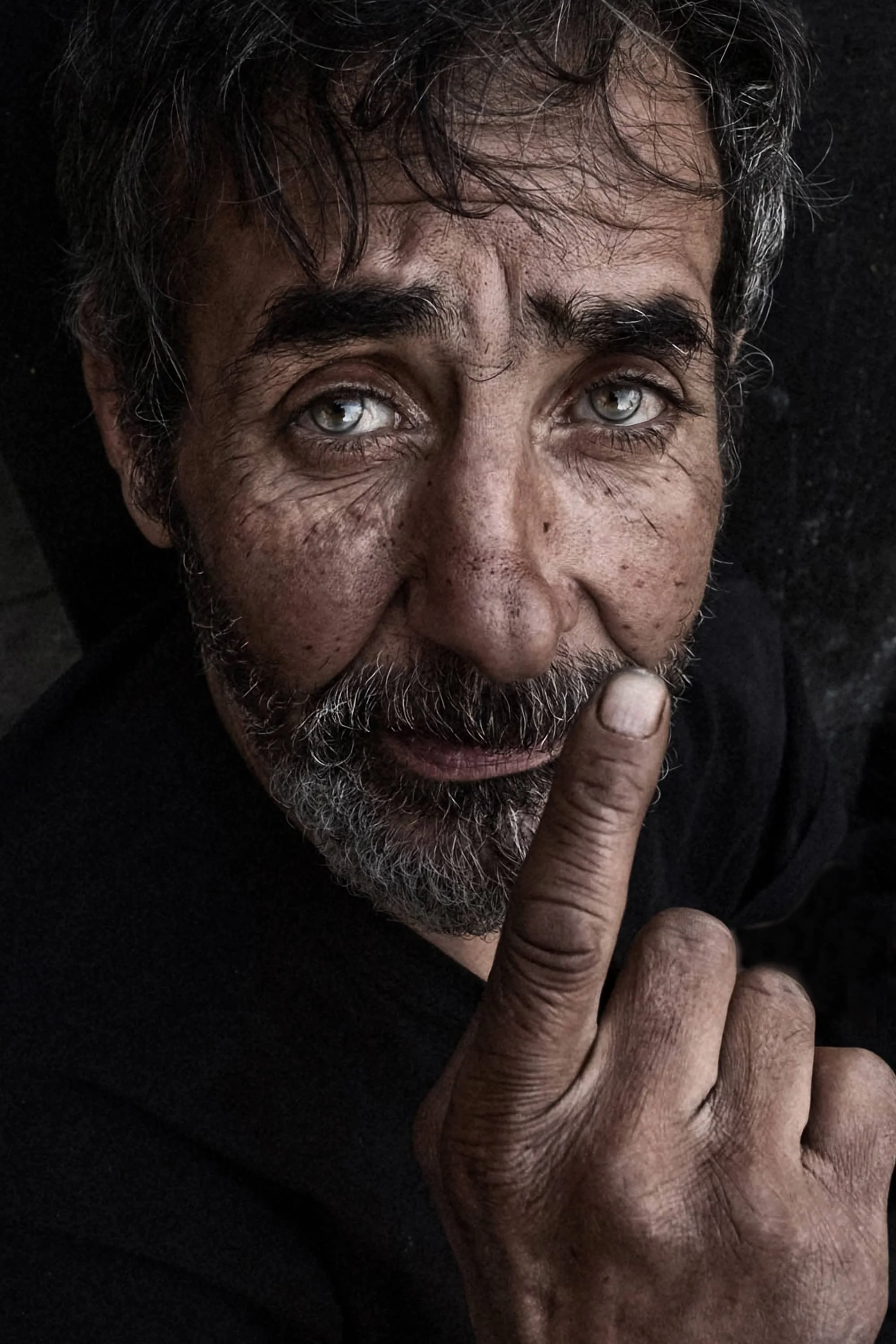portrait-street-photography-lashmar_2.jpg