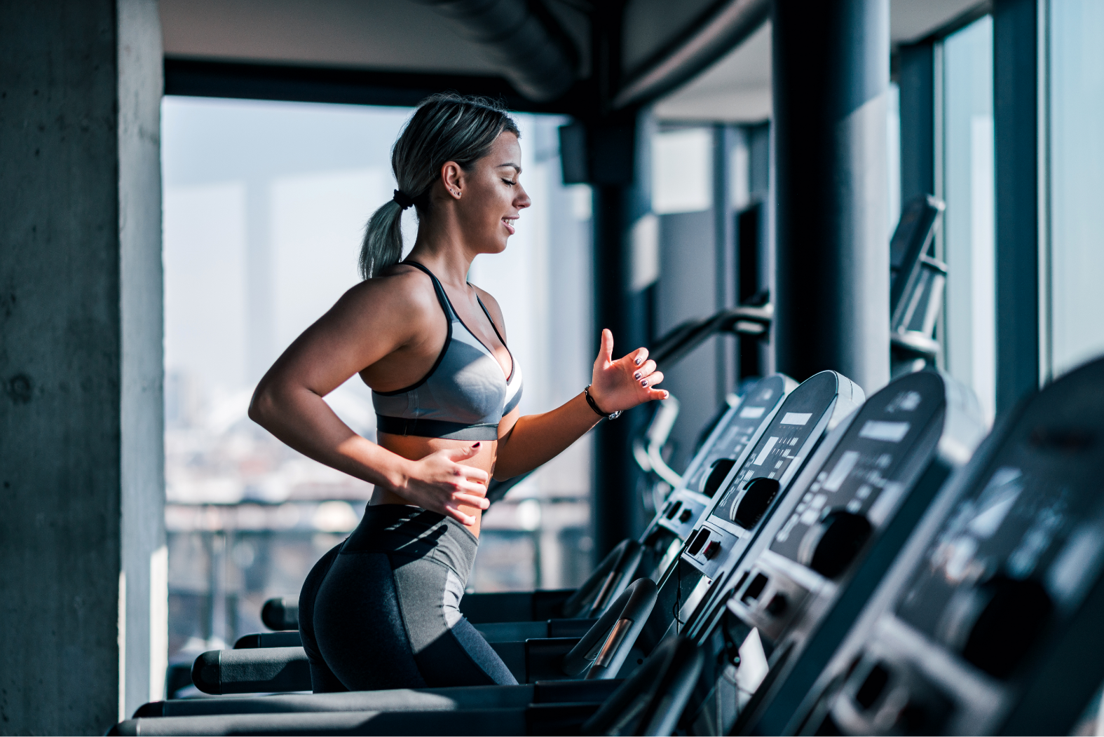 EST-IL SÉCURITAIRE DE COURIR SUR UN TAPIS ROULANT?