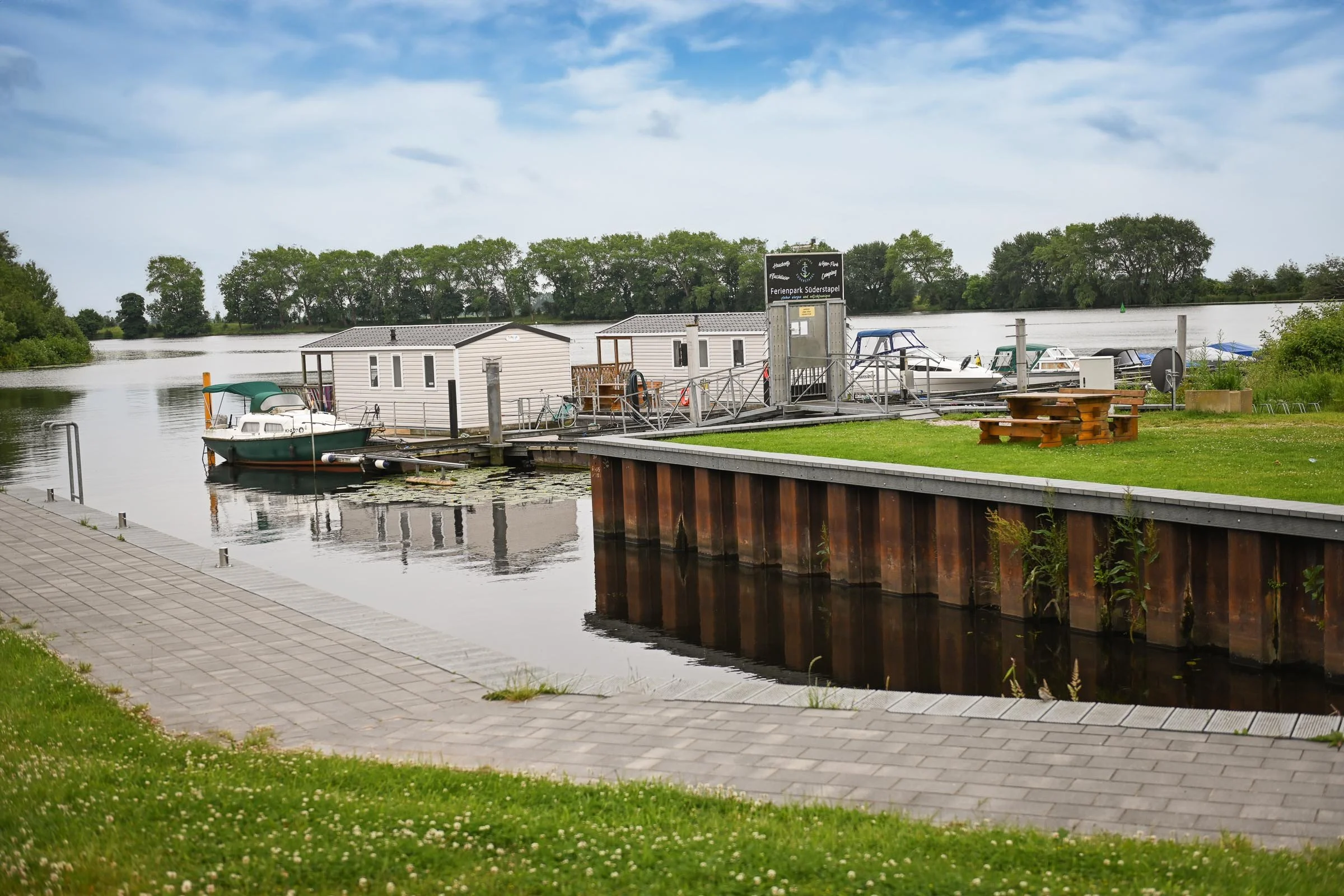 24-06 Eider Spaces_2643.jpg