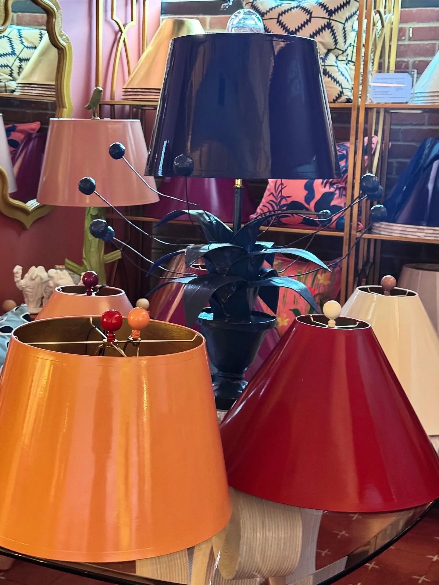 Lacquered. Layered. Loved. Color is our love language. Which shade speaks to you?

#ShadeSociety #ALittleDramaALotOfSoul #LacquerLove #DressingRoomsInteriorsStudio
