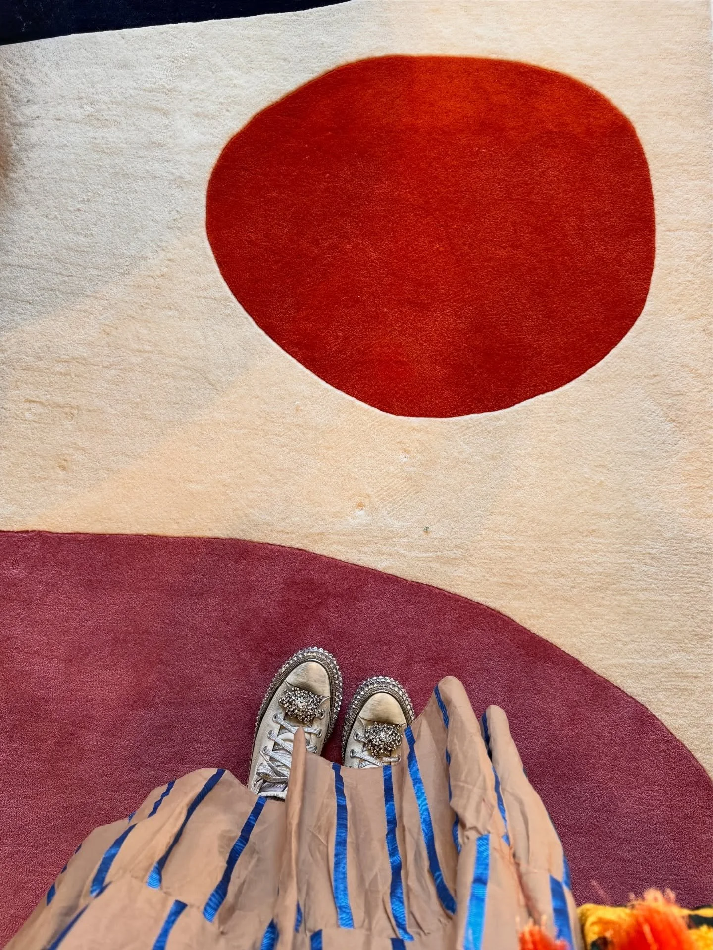 Textures, tones, and a moment of stillness. Design always speaks first #DRIS