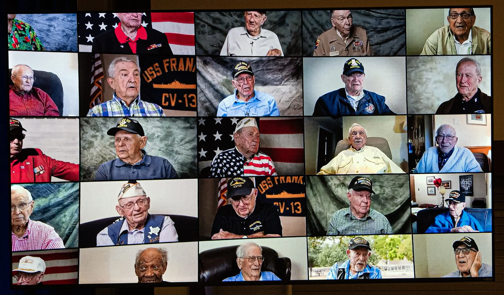 pictures of vets talking .jpg