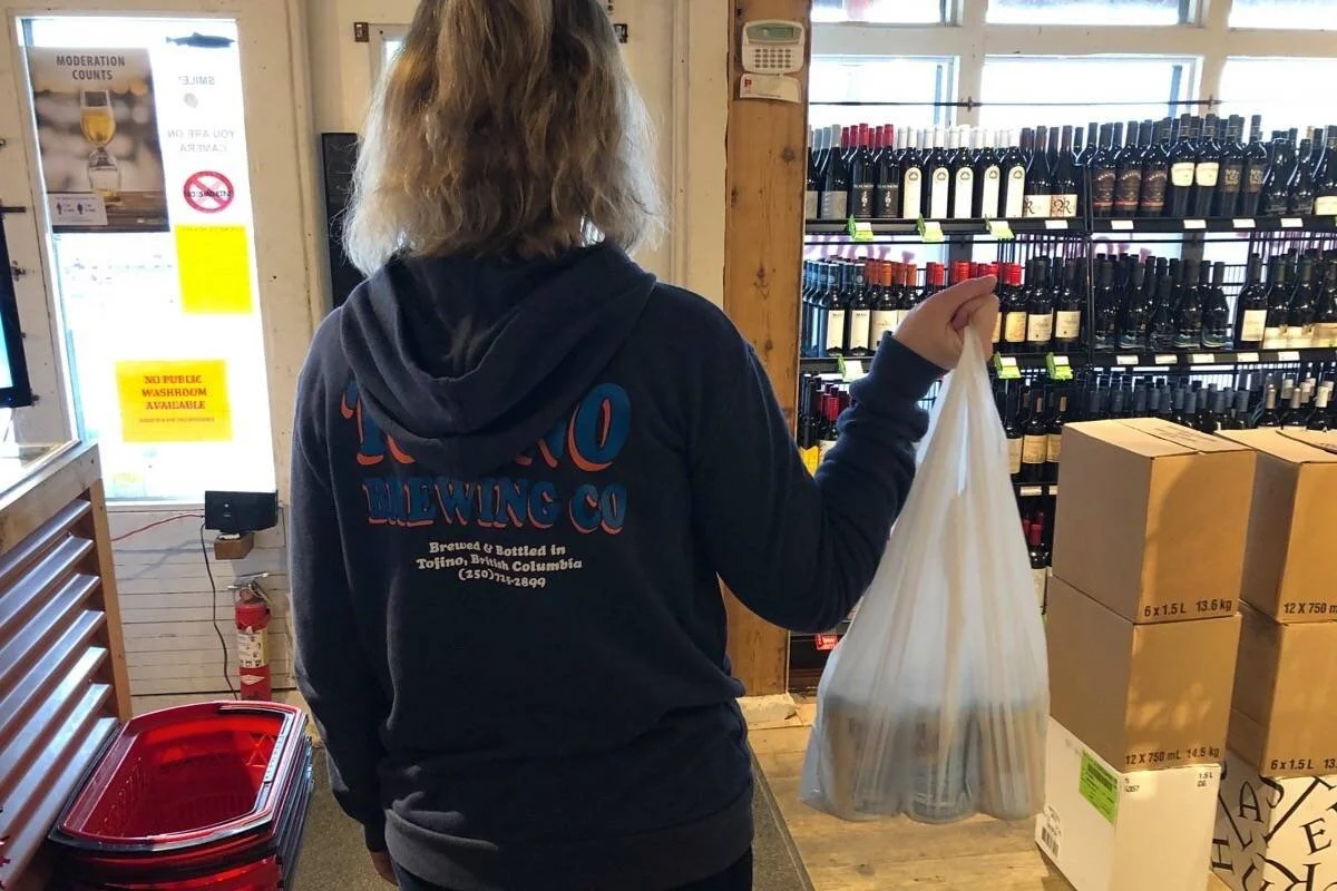 Ucluelet’s new mayor and council get to work on restricting single-use plastics