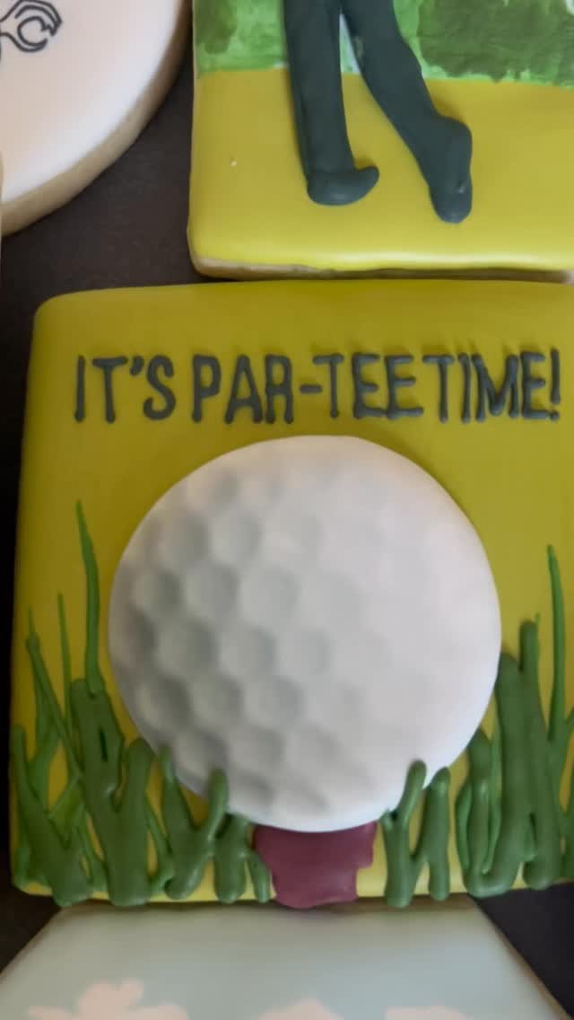 It’s PAR-TEE time! Happy 60th Birthday Andy!
#customcookies #birthdaycookies #milestonebirthday #golfcookies #golflife #cltbakery